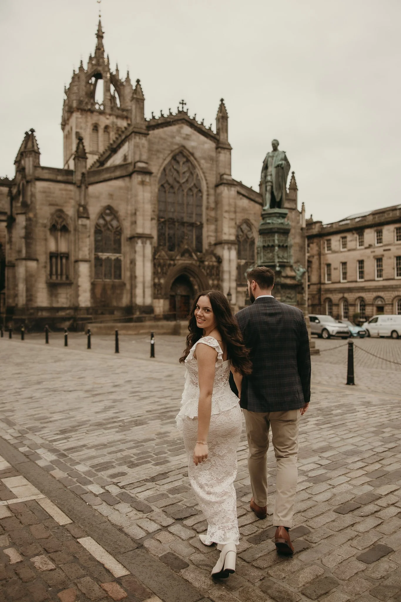 st gillies royal mile couple photos