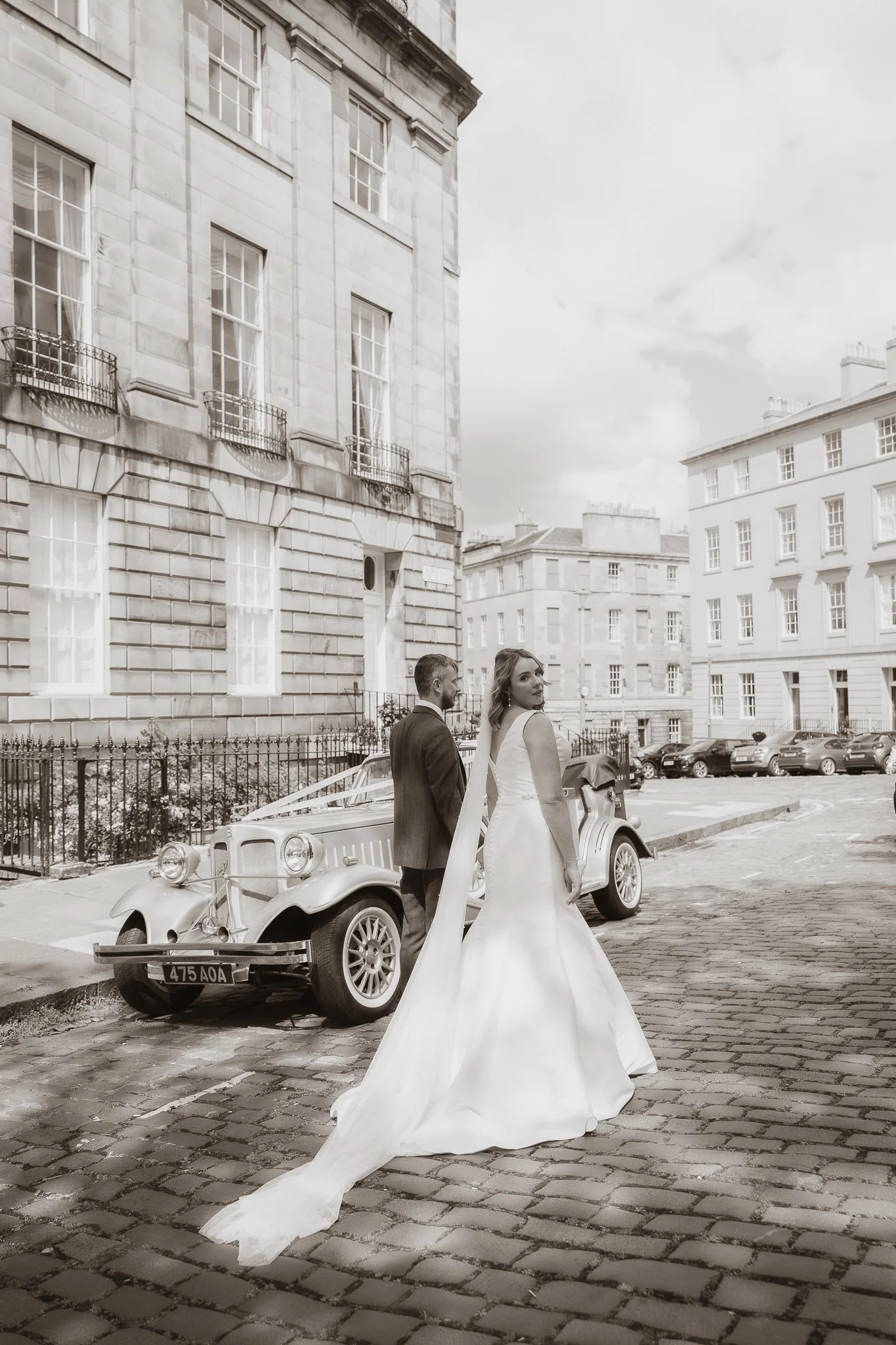 Romantic wedding portraits in Edinburgh Old Town after City Chambers ceremony