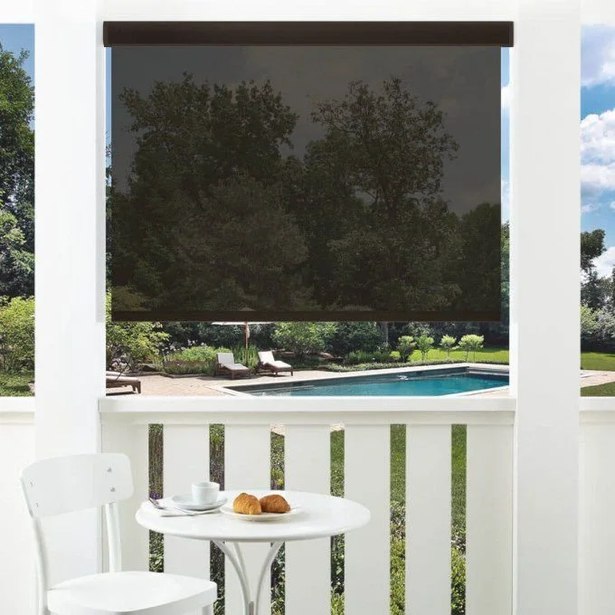 toiles-exterieurs-a-rouleau-solaire-avantage-5-1099-1.jpg