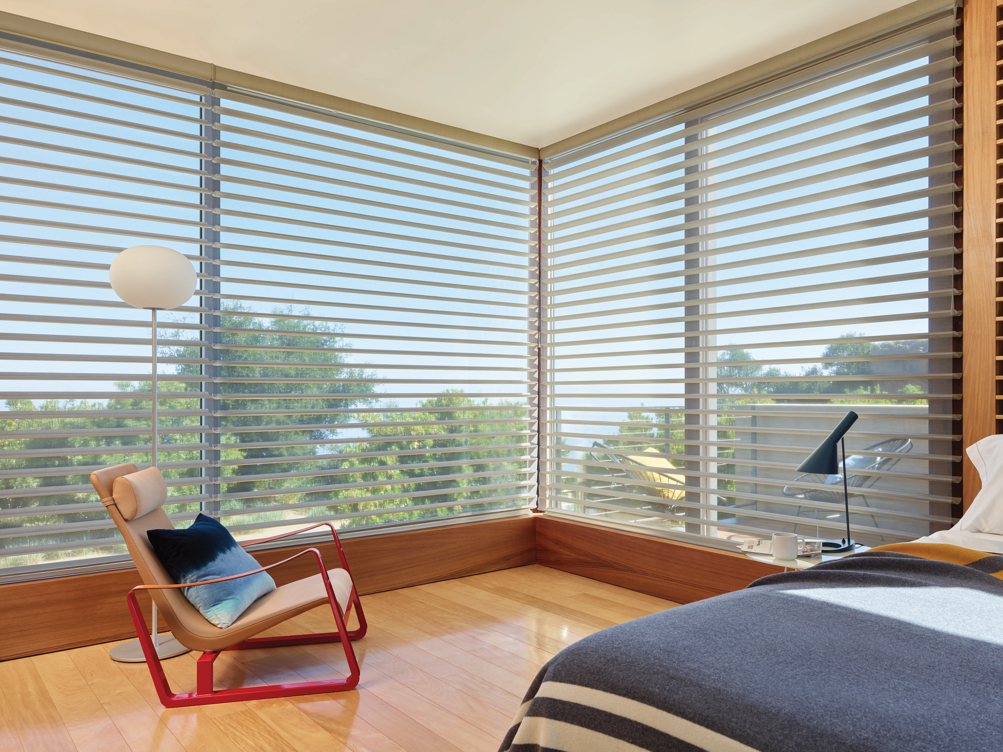 2020_Sil_Halo_ClearView_Elan_UG_Bedroom.png