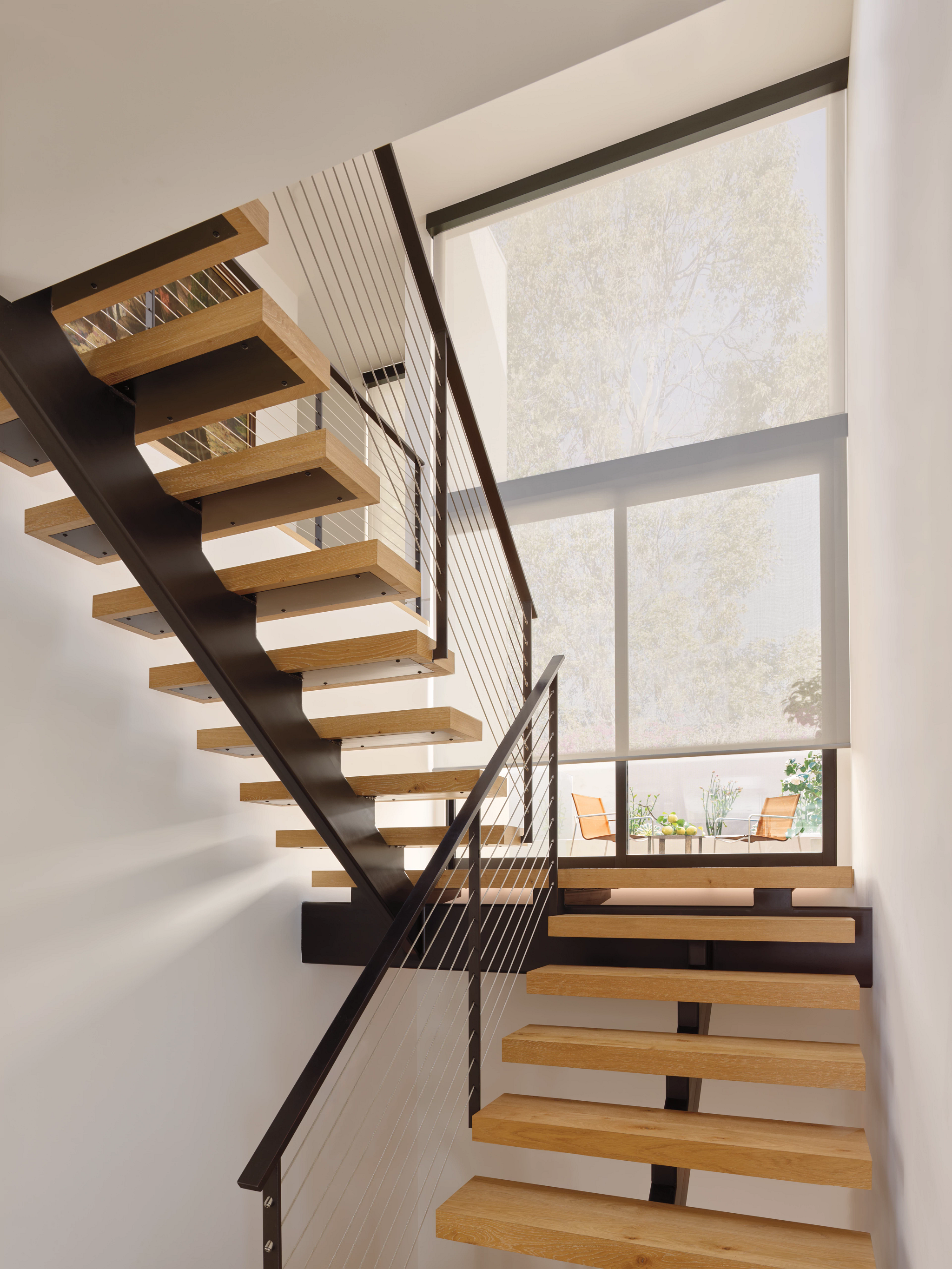 2020_DSS_PV_Empire 3%_Stairway.png