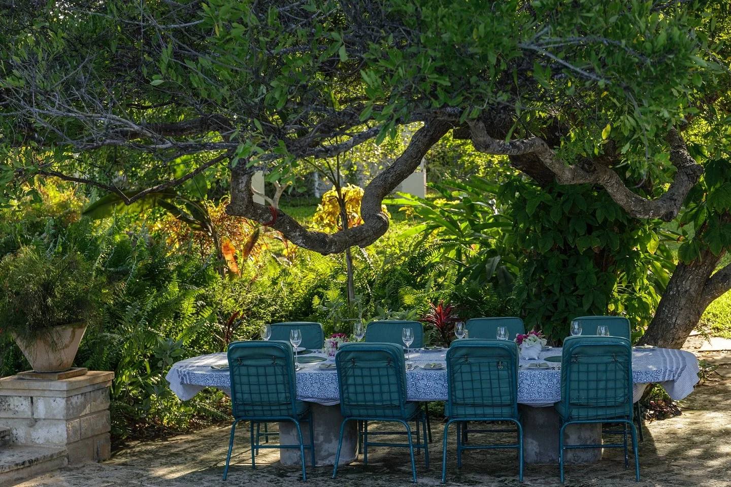 Lunch by our middle pool. Days here move to the rhythm of light, morning glow, golden afternoons, soft blue evenings. At Nderit House, design and nature merge seamlessly, creating a space where calm is not a luxury, but a way of life.

For more infor