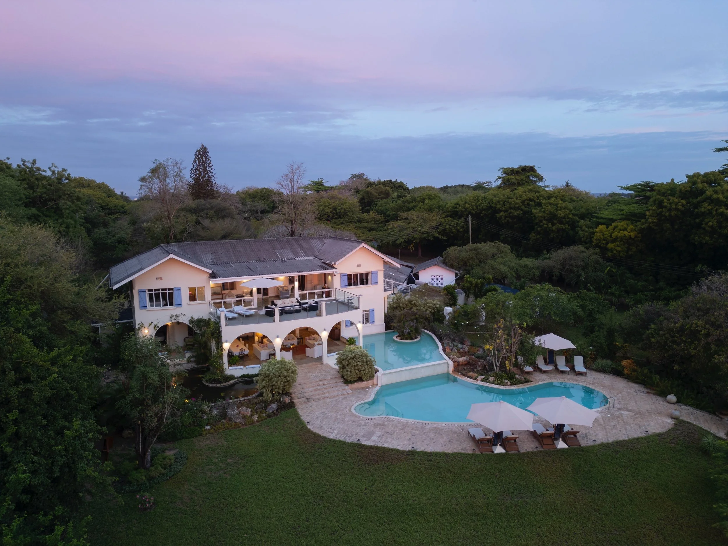 A home layered with texture, light, craftsmanship, and the quiet soul of the coast. 

For more information, please visit www.nderitkilifi.com or contact us at
info@nderitkilifi.com 

Photo : @imara.studios 

#nderithouse #kilifi #coastalelegance #tim