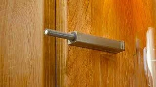 Push to open.  Sometimes you don't want handles.