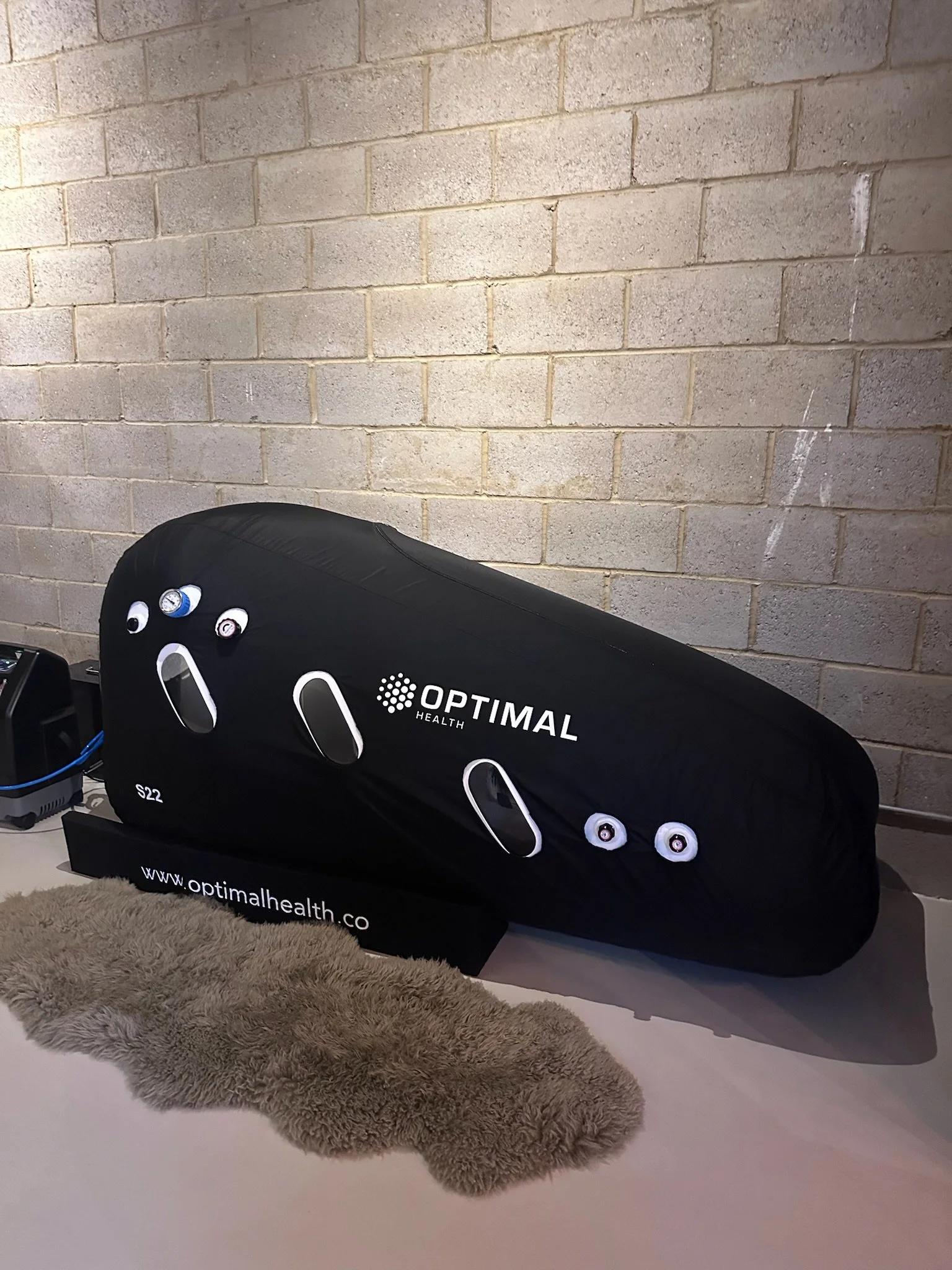 Breathe deeper. Recover smarter. Age better.