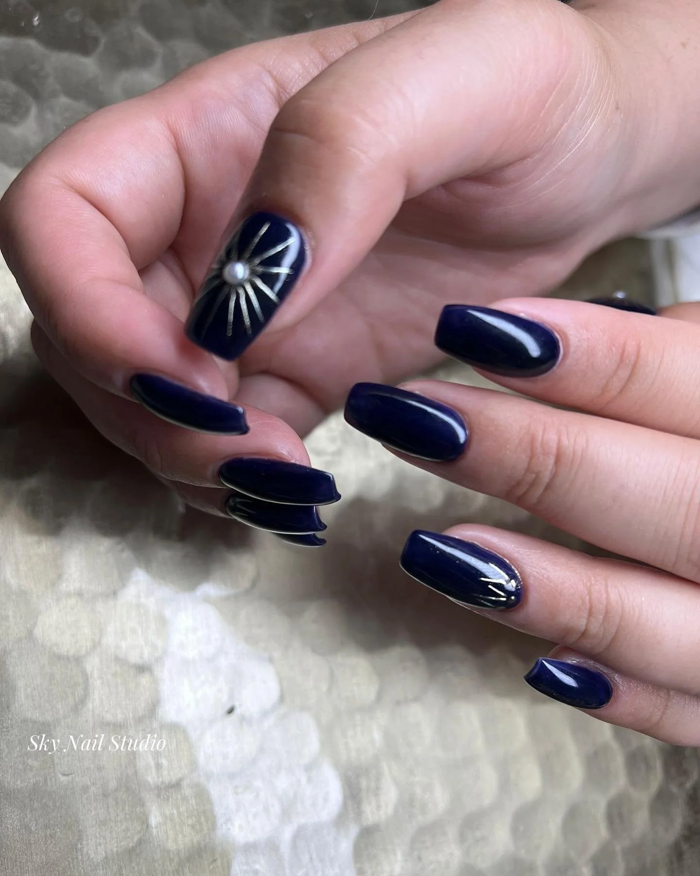🌑
@skynail.sauga 
905-890-8881

#nails #nails💅 #nailstyle #explore #explorepage✨ #nailsart #naildesigner #nailstagram #nailsnailsnails #biogel #acrylic #gelx #nailsdone #nailspolish