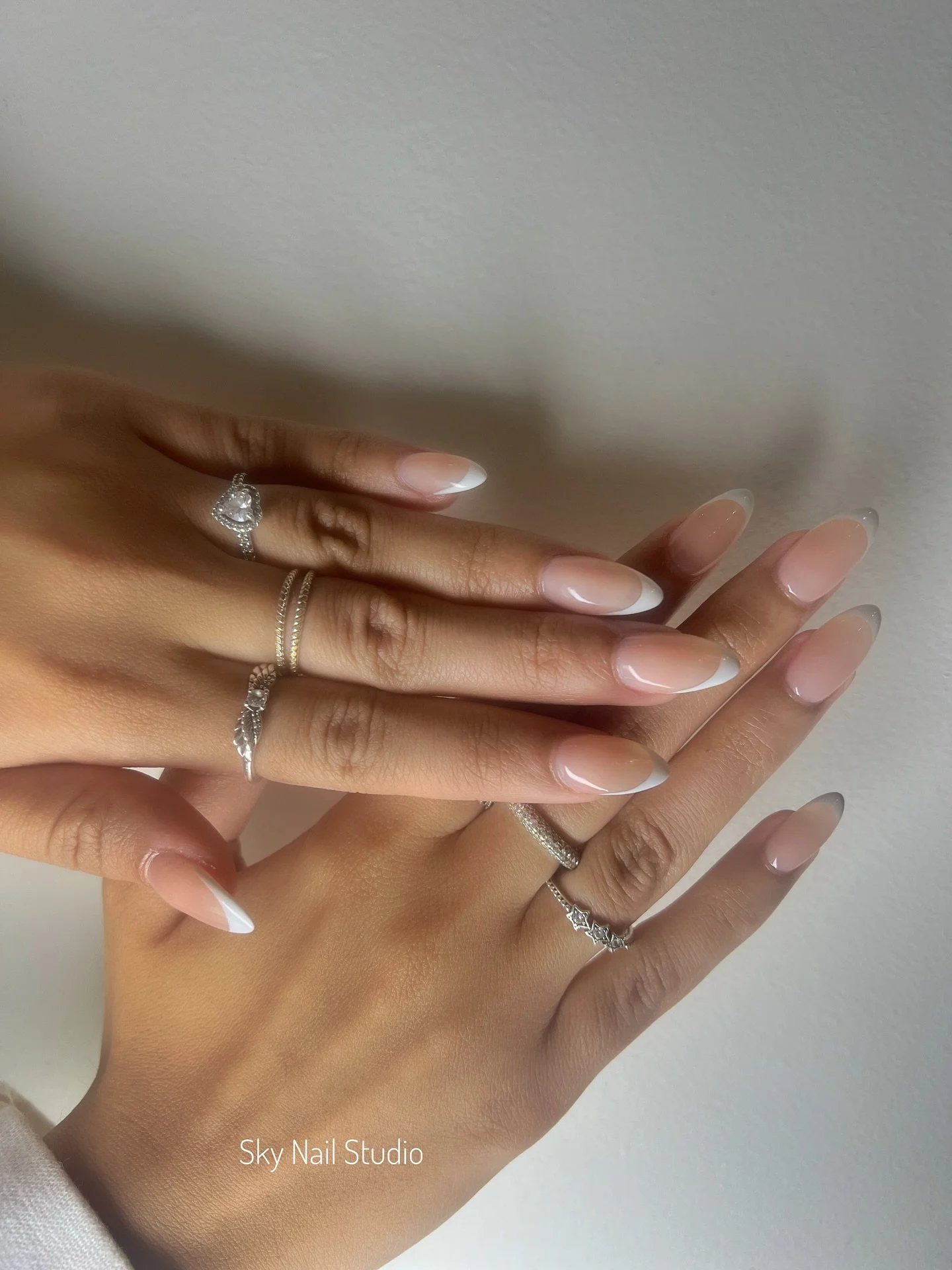 French perfection 🤍 #skynailstudio #skynailsauga#frenchnails💅 #instagram #gta #mississauga #almondnailshape