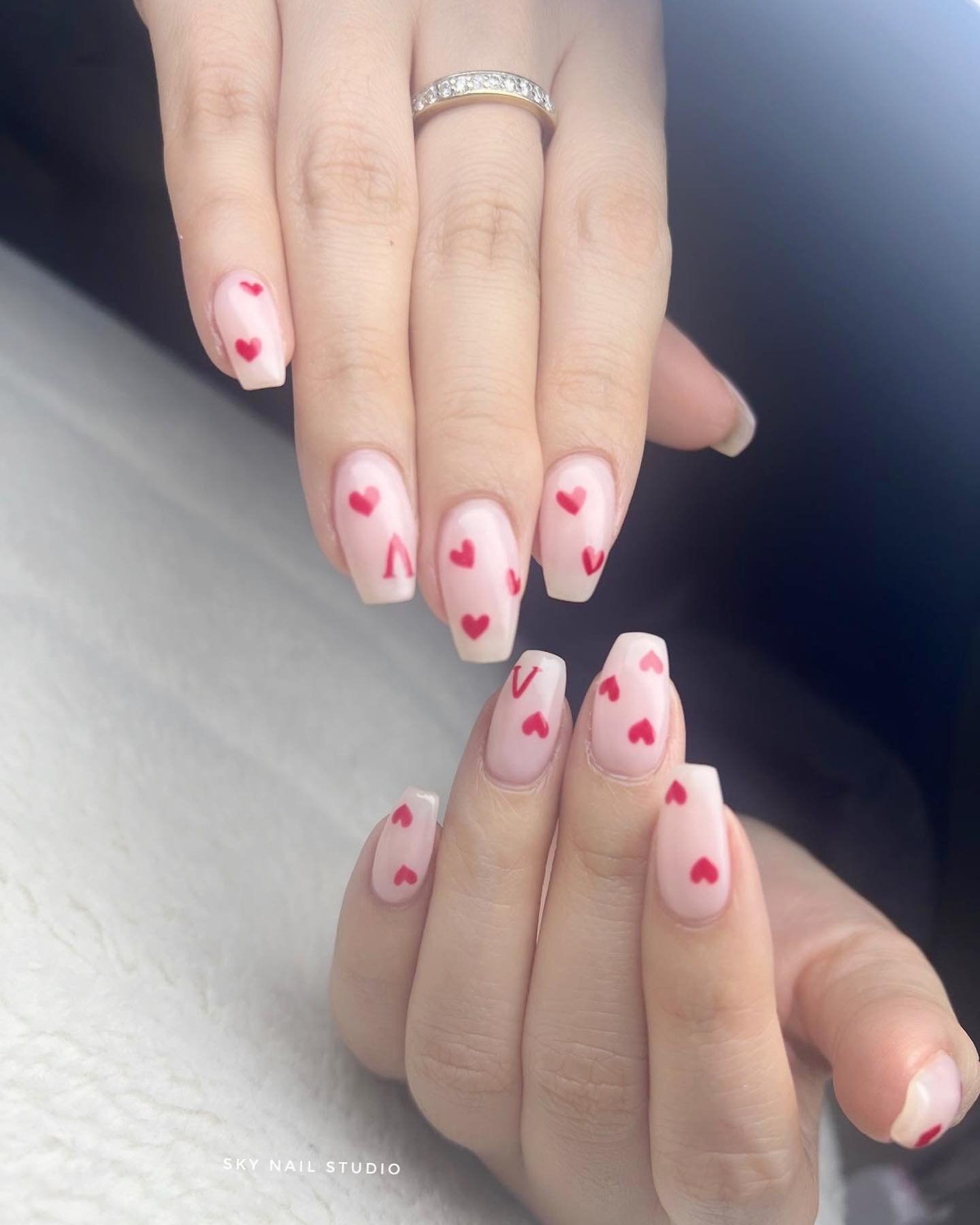 Design nails ❤️❤️💅 #nail #nailsmississauga🇨🇦 #nailsofinstagram #nails💅 #nailstyle #nailstyle #nailsmississauga #nails2026❤️❤️ #nailsforever ☎️905-890-8881 to book your appointment @skynail.sauga