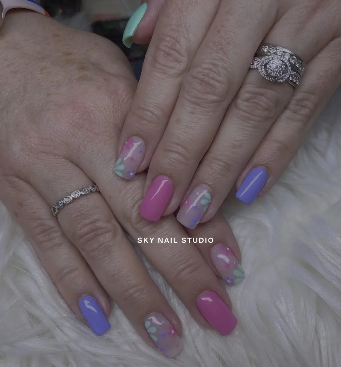 Spring nails🌷💅
☀️🌸💅 #nail #nailsofinstagram #nails💅 #nailstyle #nailstyle #nailsmississauga #nails2026❤️❤️ #nailsforever ☎️905-890-8881 to book your appointment @skynail.sauga