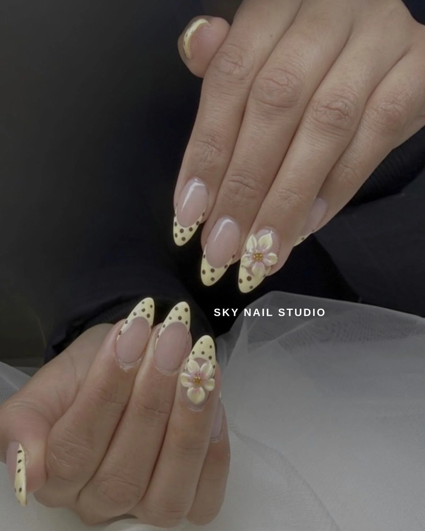 Polka dot and flower🌸🍒💖💕💌
☀️🌸💅 #nail #nailsofinstagram #nails💅 #nailstyle #nailstyle nailsmississauga nails2026❤️❤️ nailsforever ☎️905-890-8881 to book your appointment @skynail.sauga