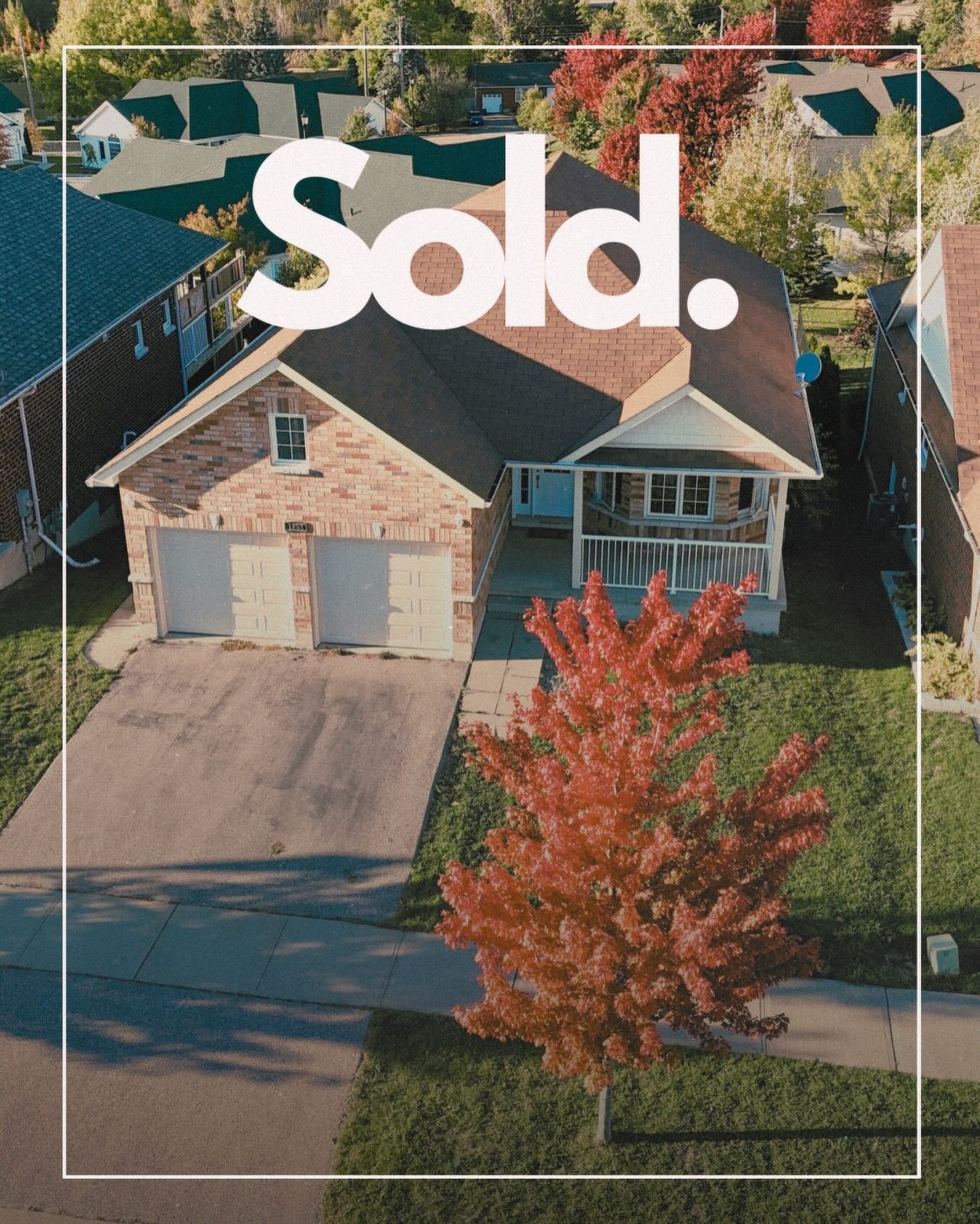 🎄 Another holiday win we&rsquo;re grateful for.

This deal started with a referral and came together through community.

Huge congrats to our amazing clients and a big thank you for the referral trust 🤍 

This one feels extra special, having the ch