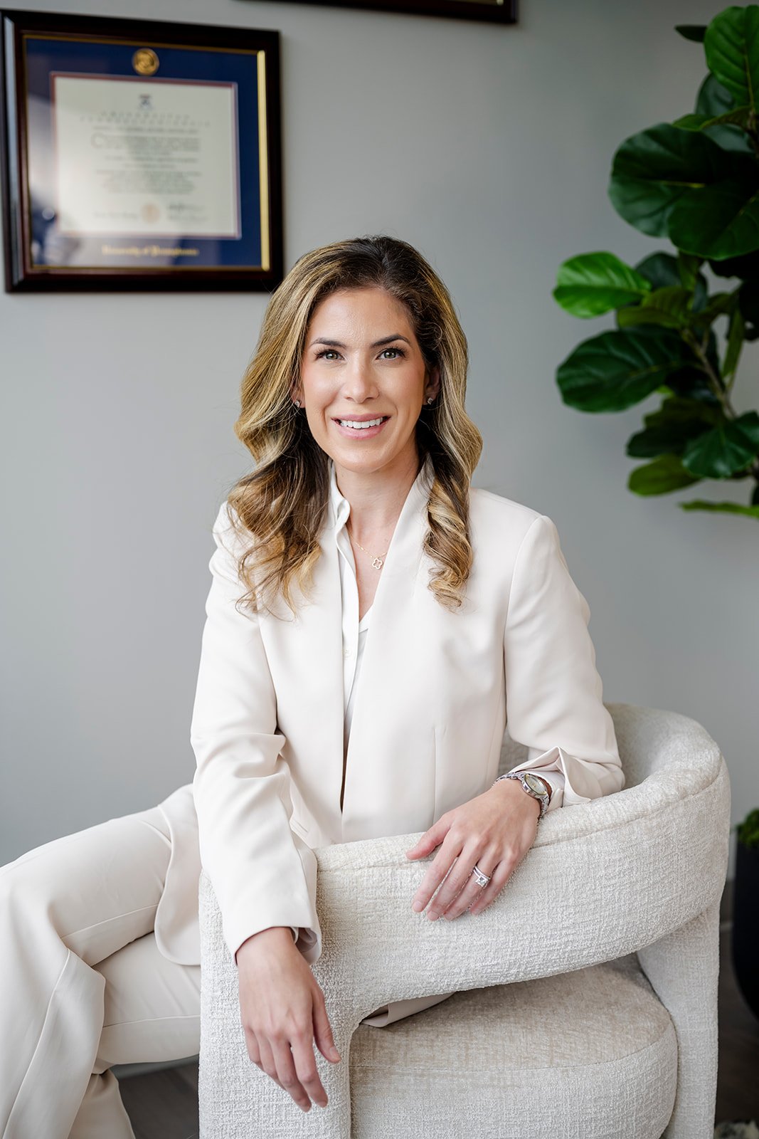DR_GUTHRIE_KATHY_THOMAS_PHOTOGRAPHY--6_websize (1).jpg
