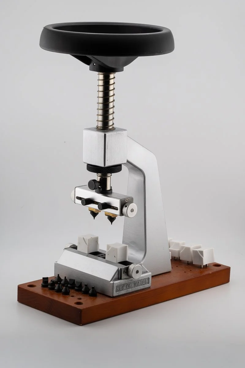 Screw On Caseback Removal Tool