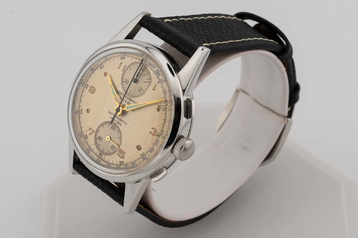 Chronograph Suisse Gold Dial Venus 170 001.jpg