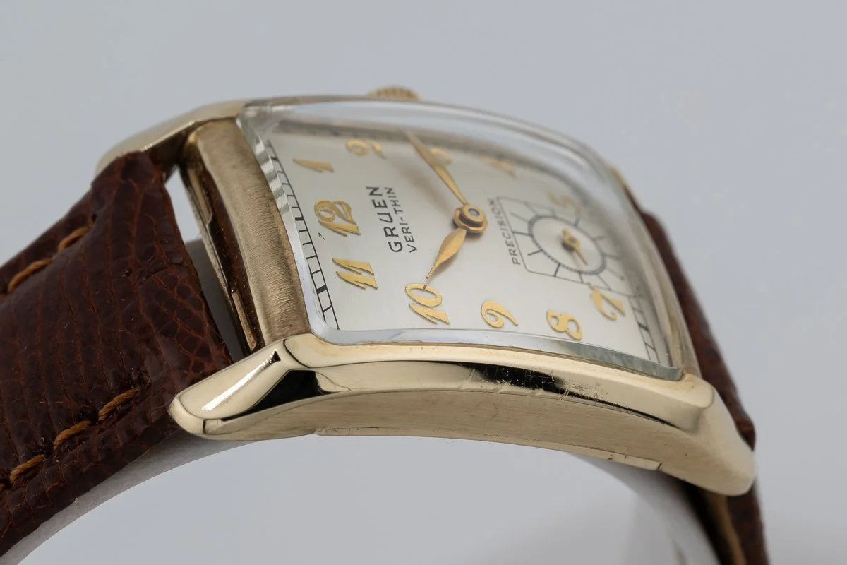 Gruen 1947 Veri-Thin Gold Tank 004.jpg