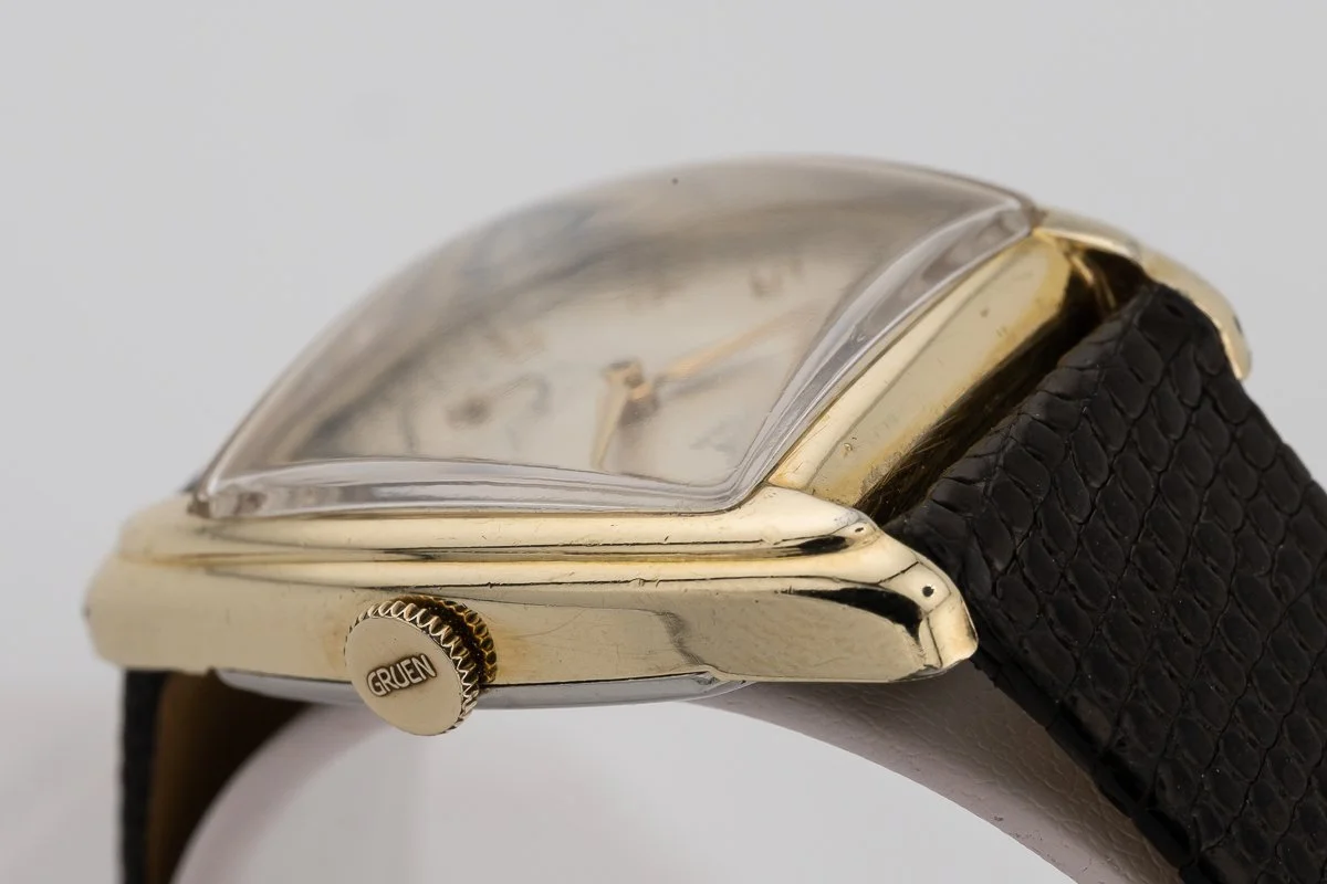 Gruen 423-664 Tank 003.jpg