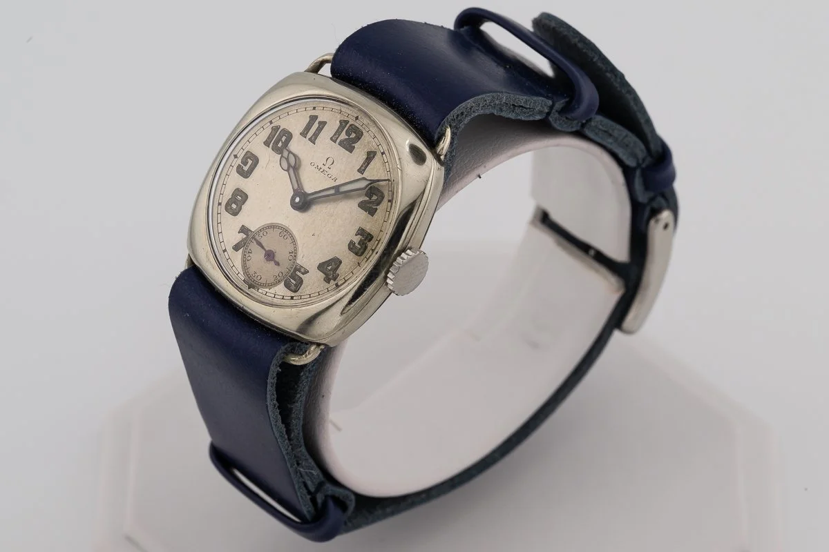 Omega 1920s Fixed Lug 001.jpg