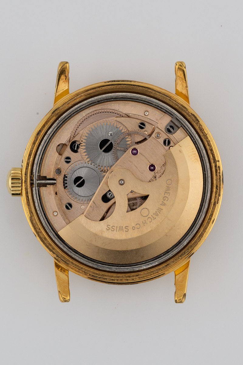 Omega Geneve Calendar Auto 008.jpg