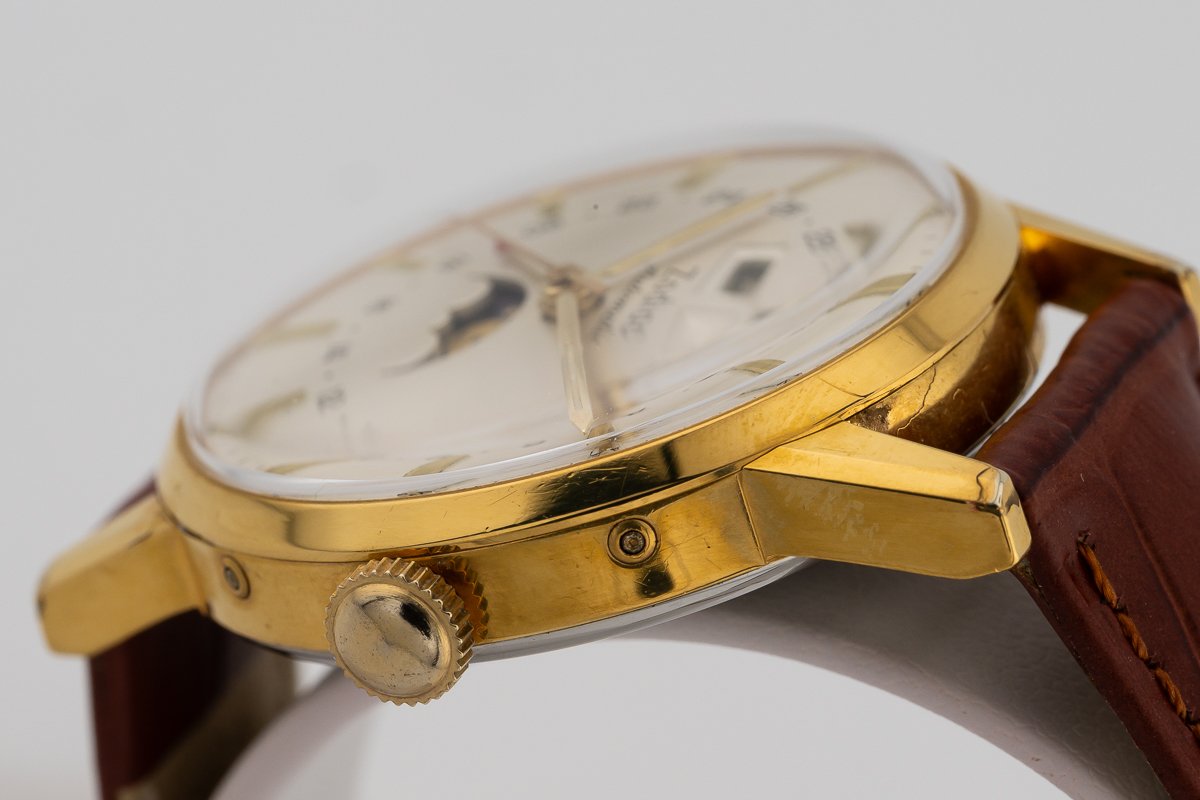 Zodiac 743-908 Triple Calendar Moon Phase Auto 003.jpg