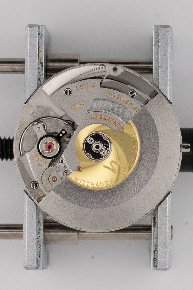 Wittnauer 2555-2 Sub Second Automatic 007.jpg