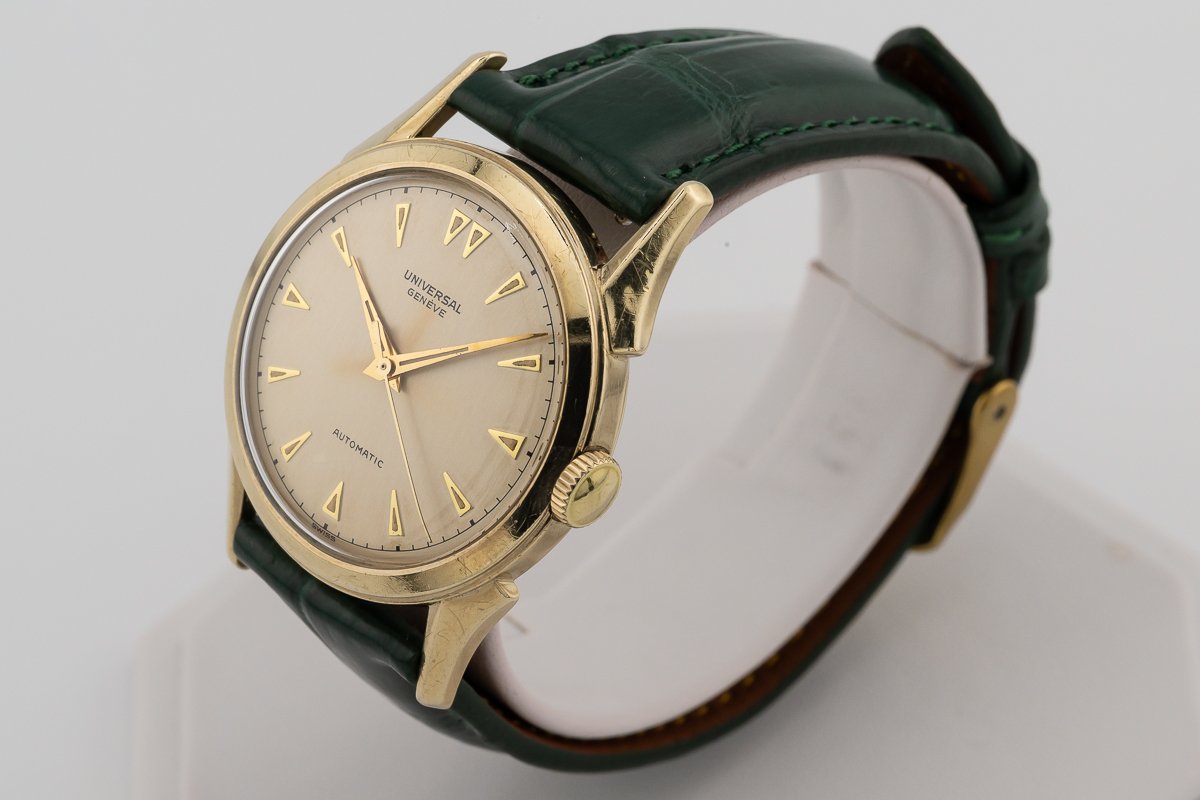 Universal Geneve 138SS Bumper Auto 001.jpg