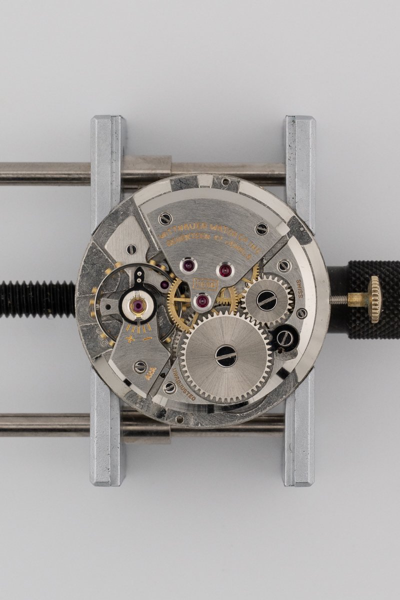 Wittnauer Gold Sweep Second 002.jpg