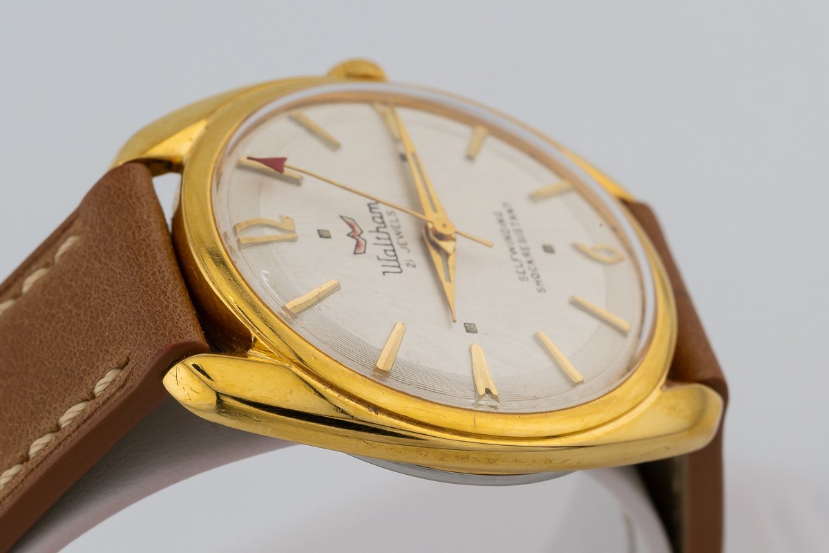Waltham JB 138J Gold Automatic 004.jpg
