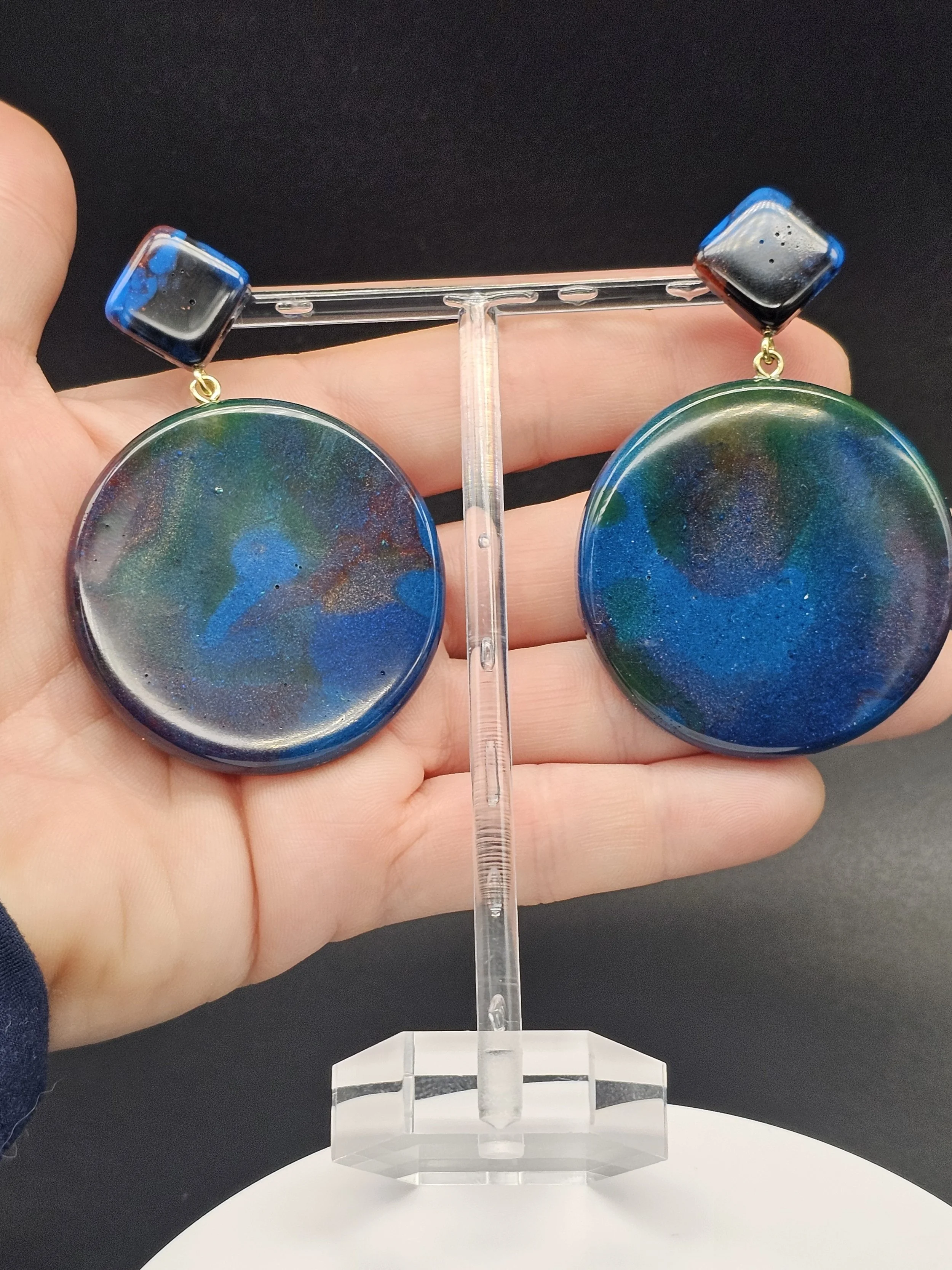 L/XL Blue Purple Green Swirl Dangle