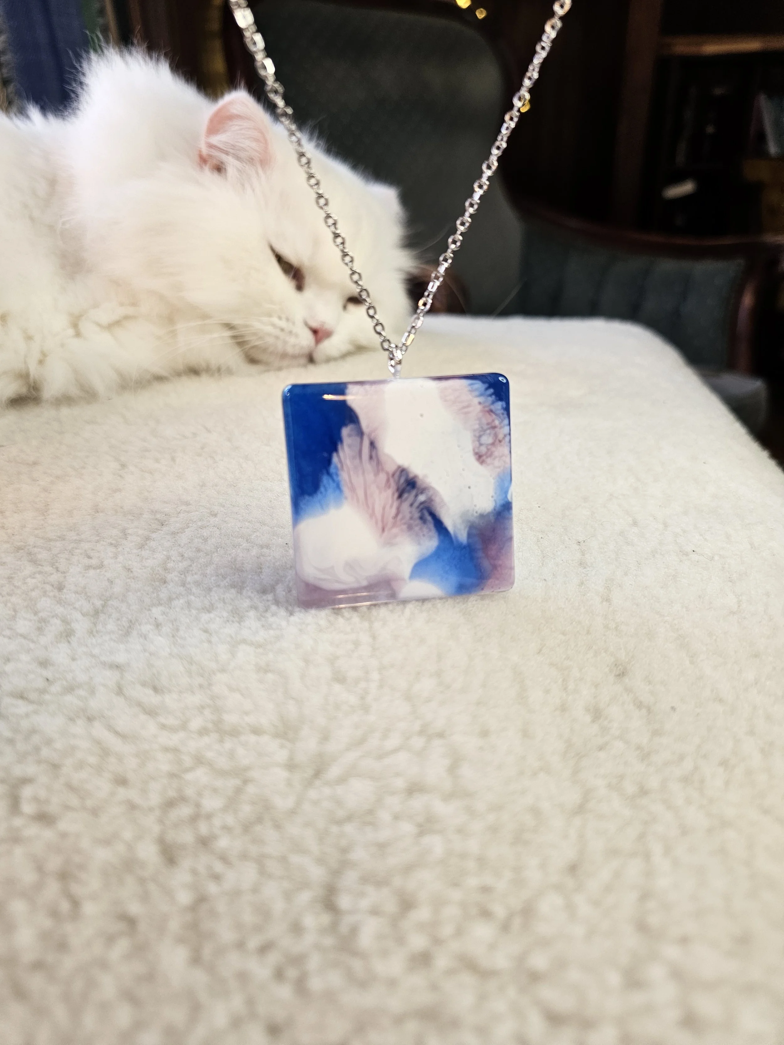 XL Pendant