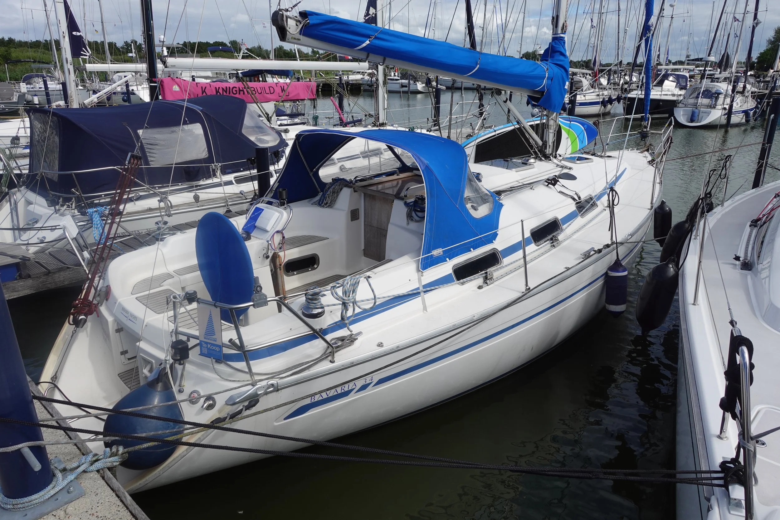 Nette Bavaria 34-3 te koop bij Jachtmakelaardij Makkum