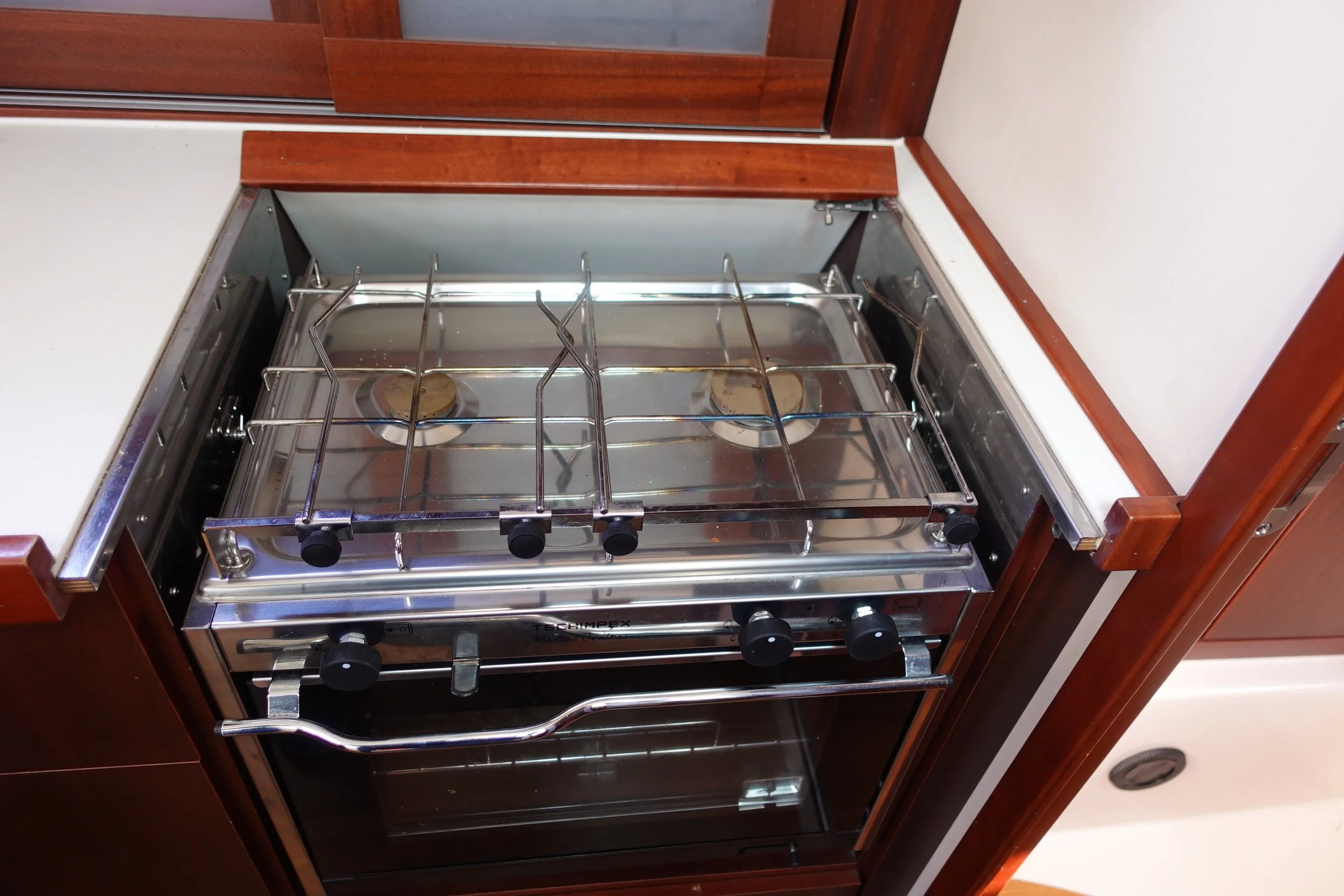 Fornuis met oven en 2 branders