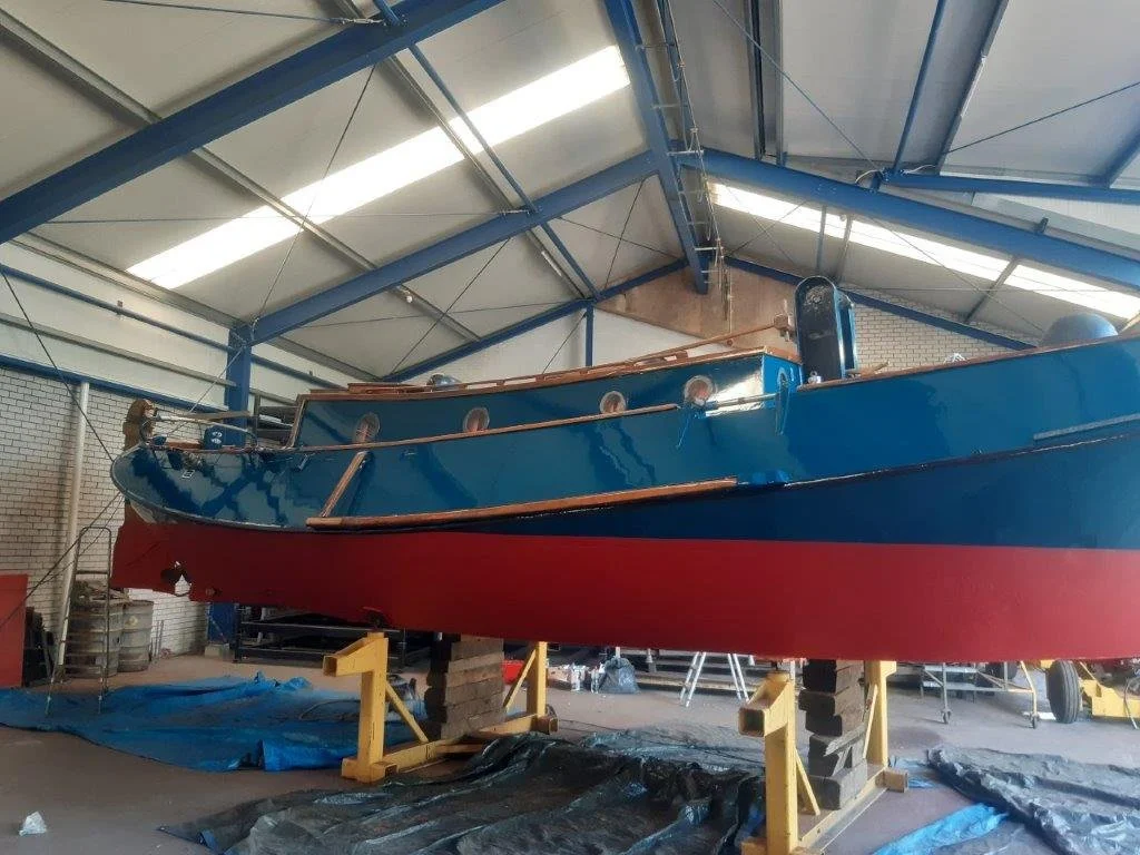 Waddengeest stuurboord in loods.jpg