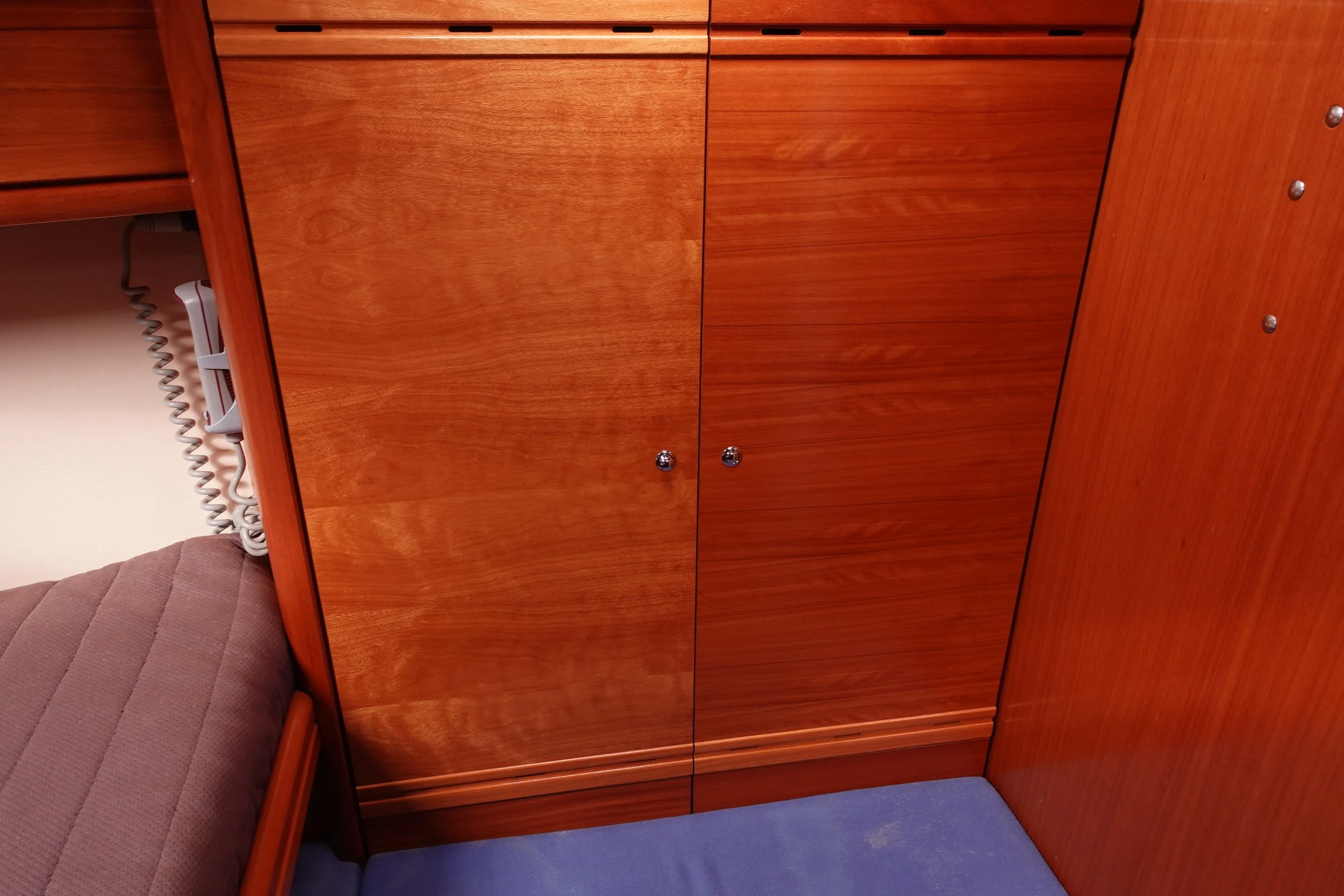 Veel kast en opbergruimte