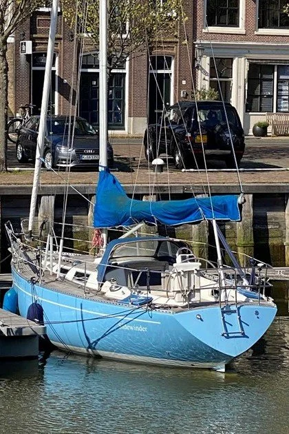 Sidewinder van achter (oude huik).JPG