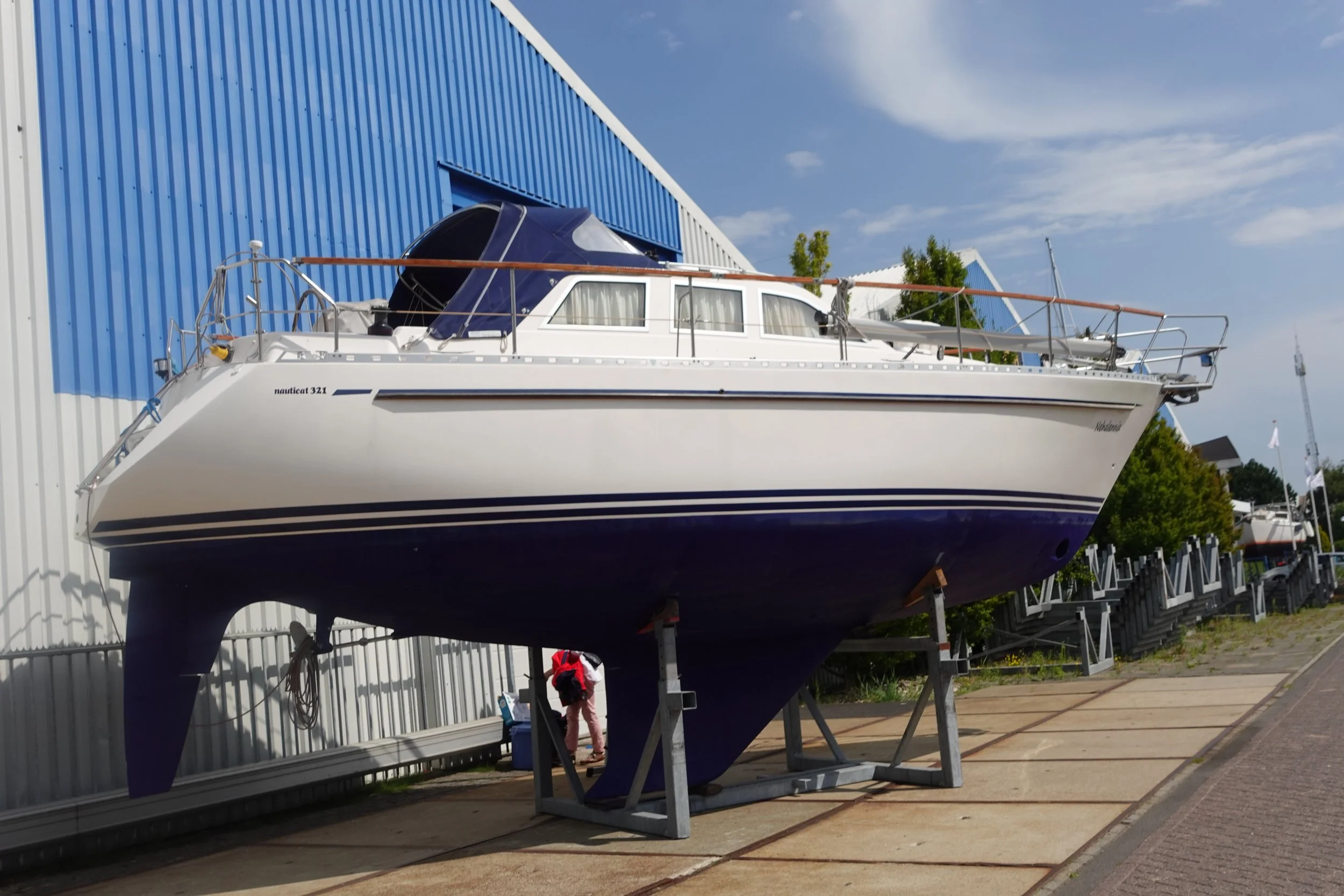 De boot komt pas in oktober beschikbaar.