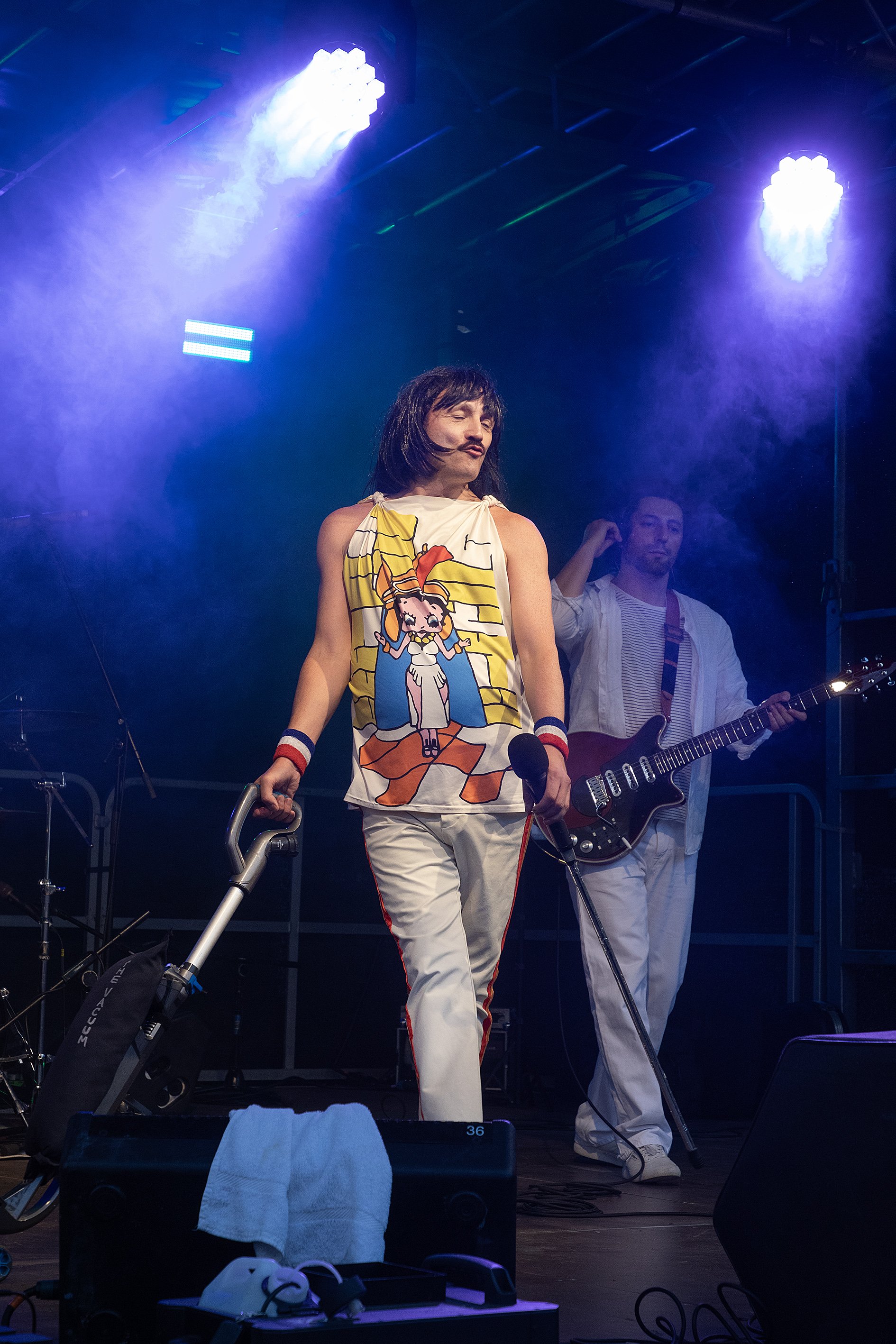 Andy John "Breaks Free" as a brilliant Freddie Mercury