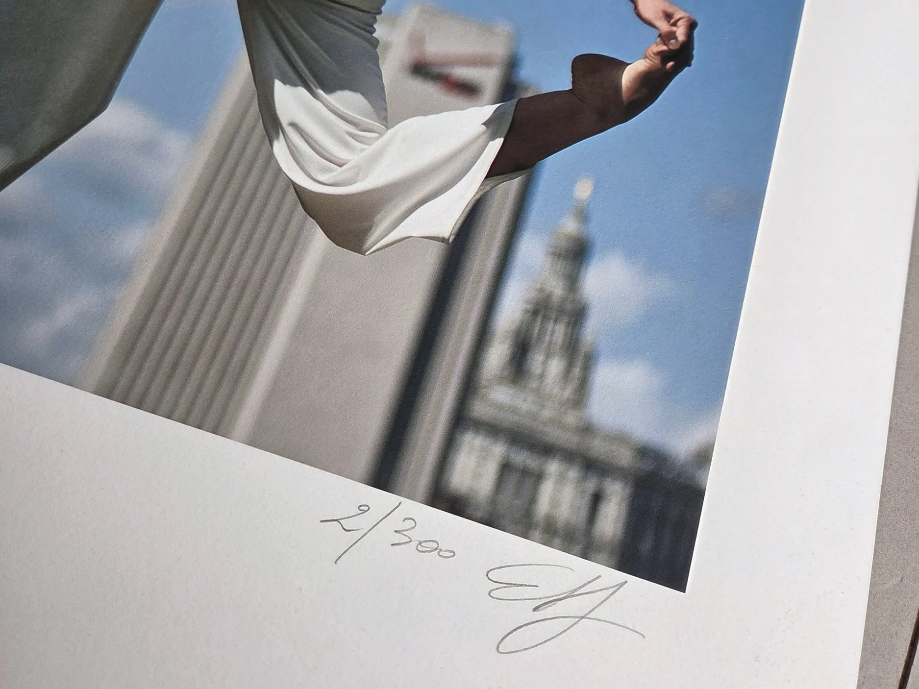 Eve Laroche-Joubert_Entasis Dance I_print_signature.jpg