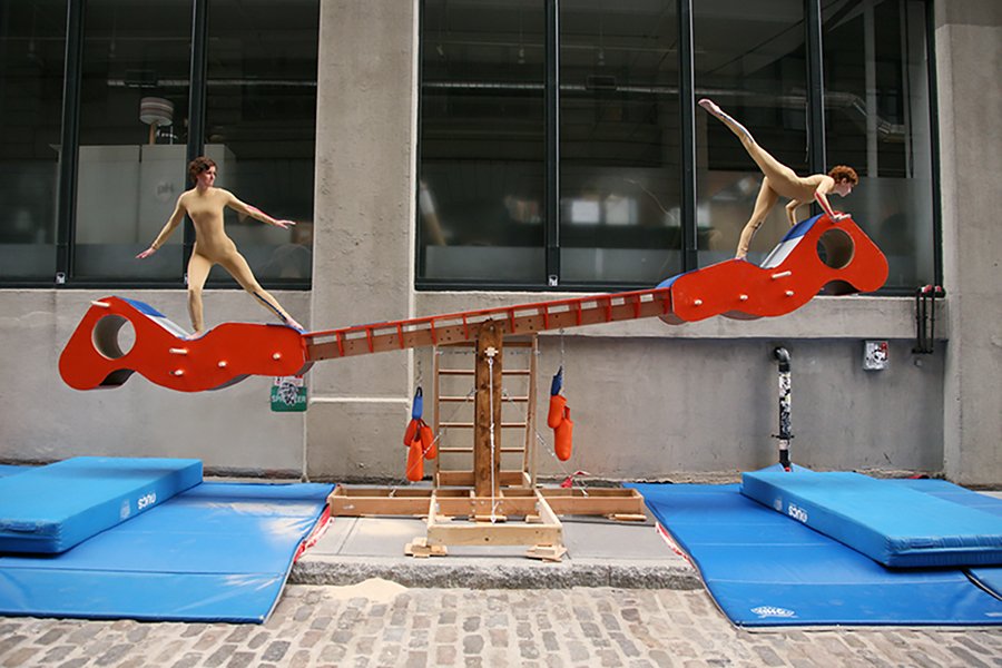 Eve Laroche-Joubert_Intuit_live performance_Dumbo Art Festival_2011_Mai Endo_image 05.jpg