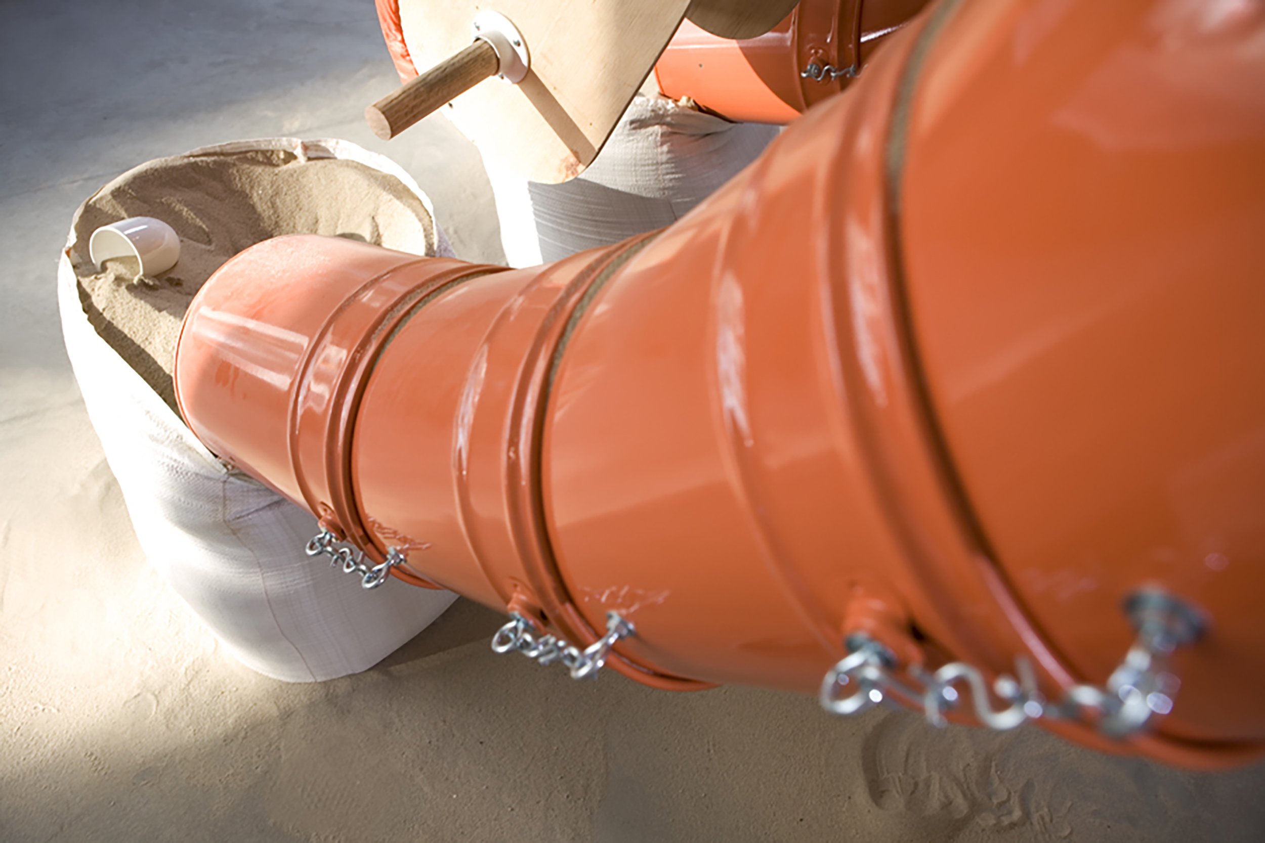 Eve Laroche-Joubert_Drunken Body_sculpture_2007_image 04.jpg