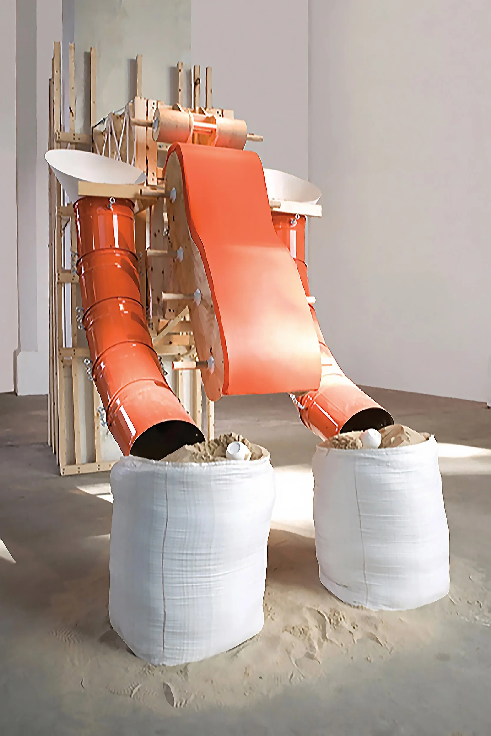 Eve Laroche-Joubert_Drunken Body_sculpture_2007_image 05.jpg