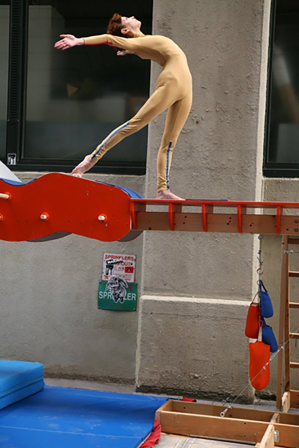 Eve Laroche-Joubert_Intuit_live performance_Dumbo Art Festival_2011_Mai Endo_image 07.jpg