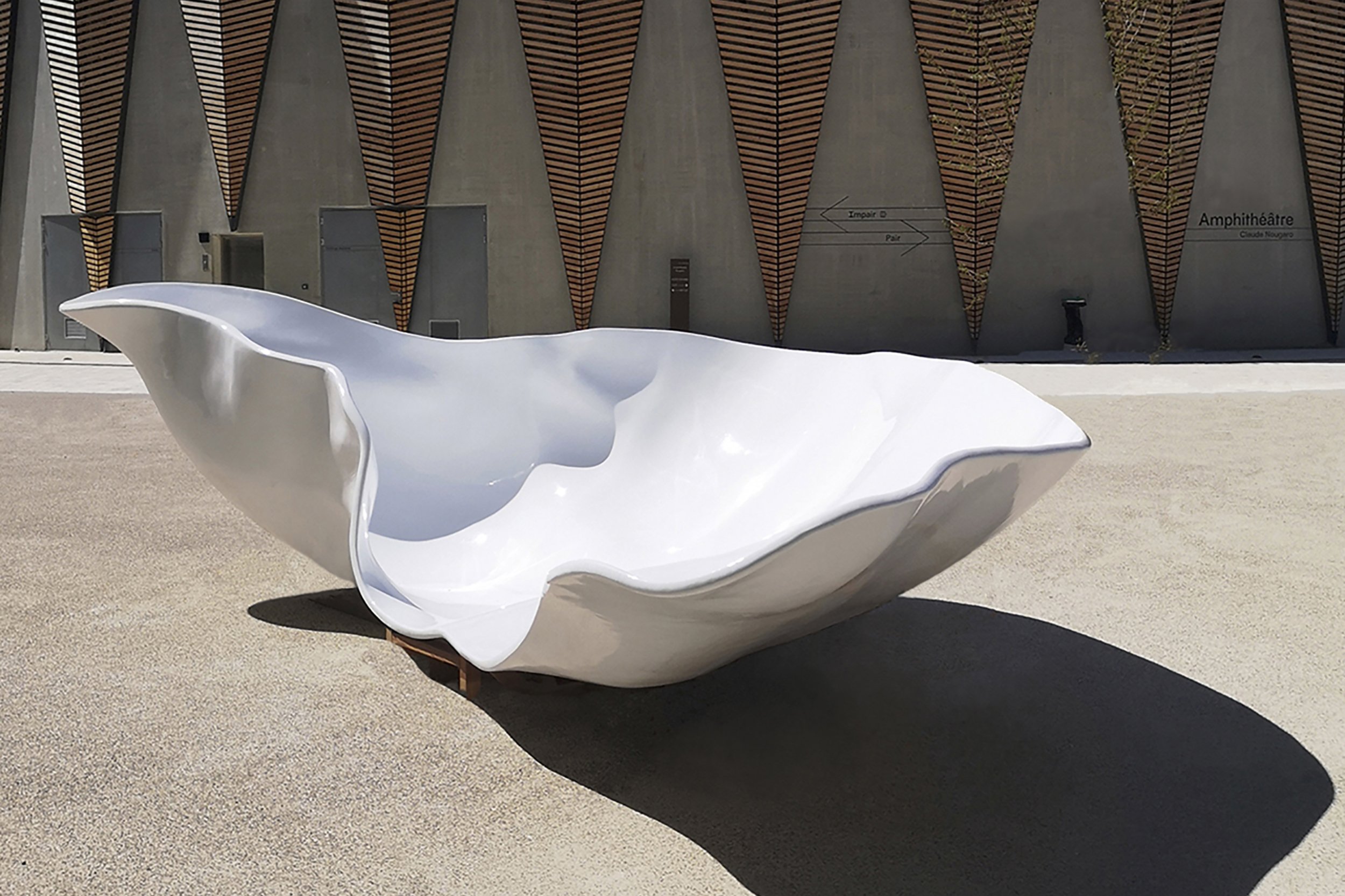 Eve Laroche-Joubert_Vale of a Shoulder_2021_image 06.jpg