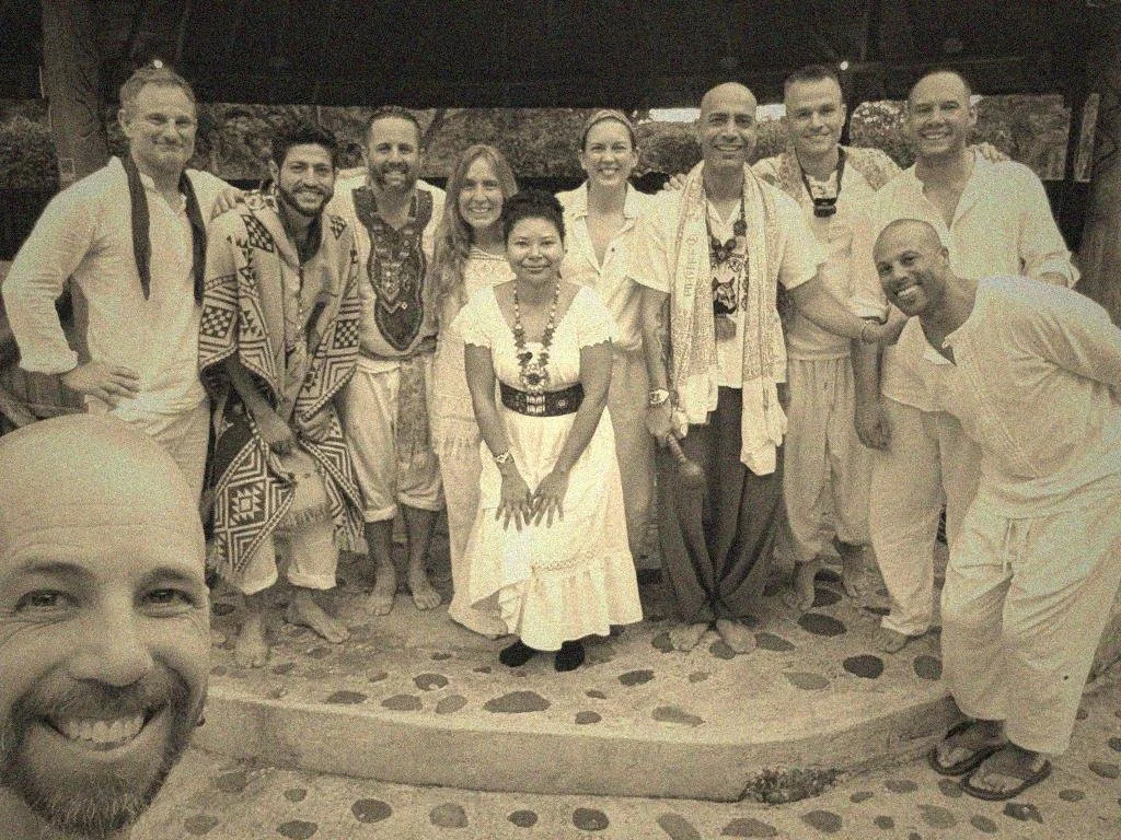 Traditional-Maloka-Ceremony-Space-Costa-Rica-group