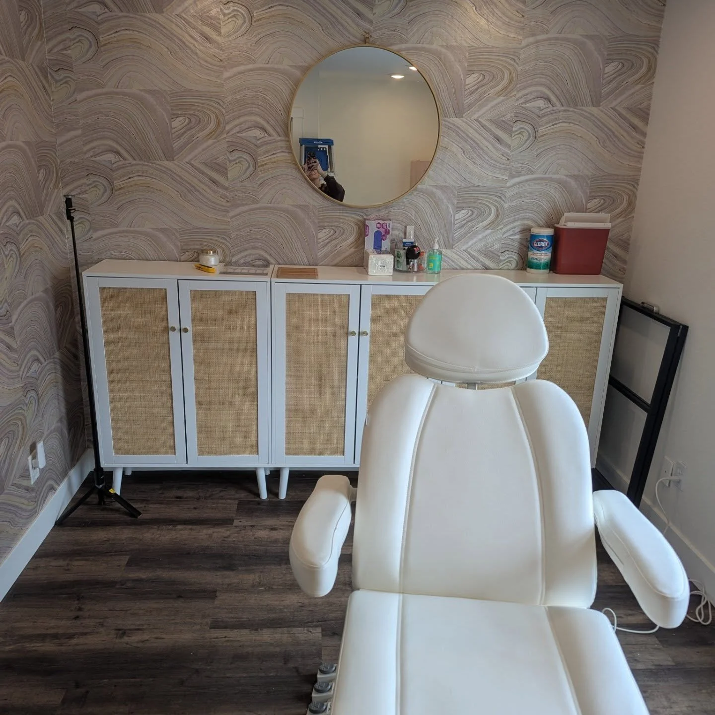 It has been WEEKS of getting organized and I'm so excited that we are finally looking like a med spa 🤩 We're not quite done yet but opening day is in sight! Stay tuned for our website and booking link ✨