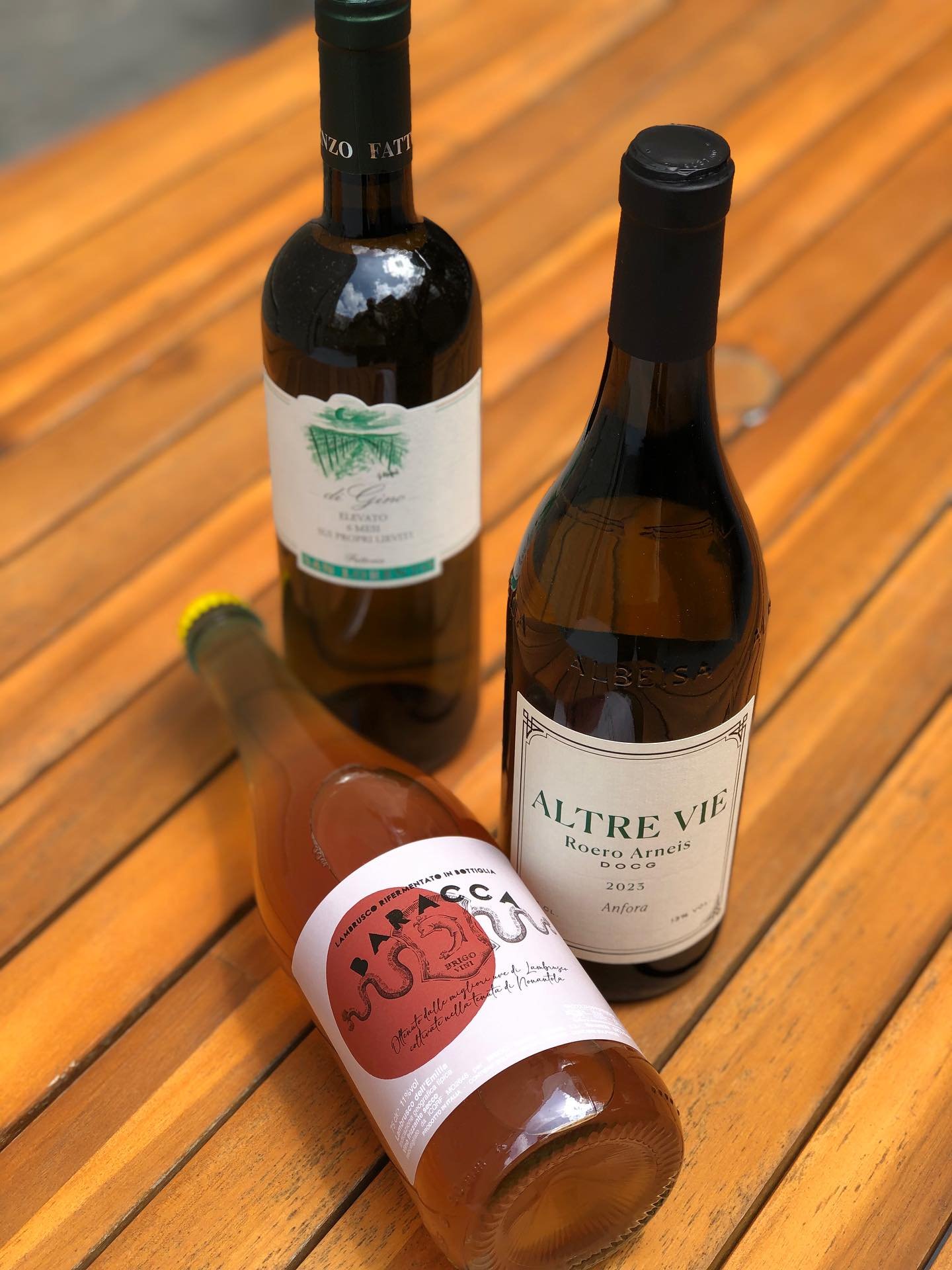 Some AMAZING new loves on the shelf!! Perfect for the hot ass summer days!! All these wine are the life of the party! They are all about friendship, sharing and happiness!!