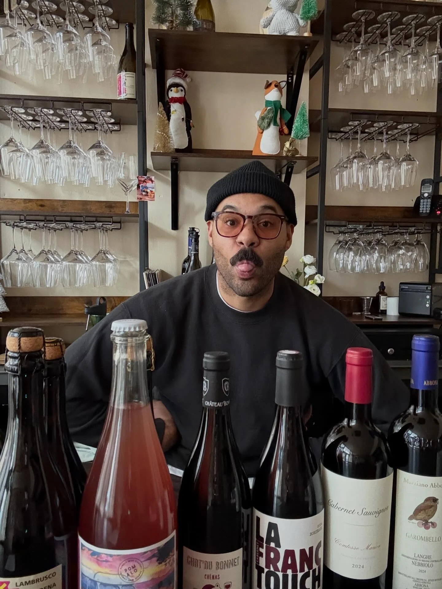 We back in action!!! Open 2-10pm just for you babes! Best wine list in town, bet money on it! Com bring your relatives that refuse to leave after Christmas! Get them drunk then send them home, responsibly! See ya soon!!