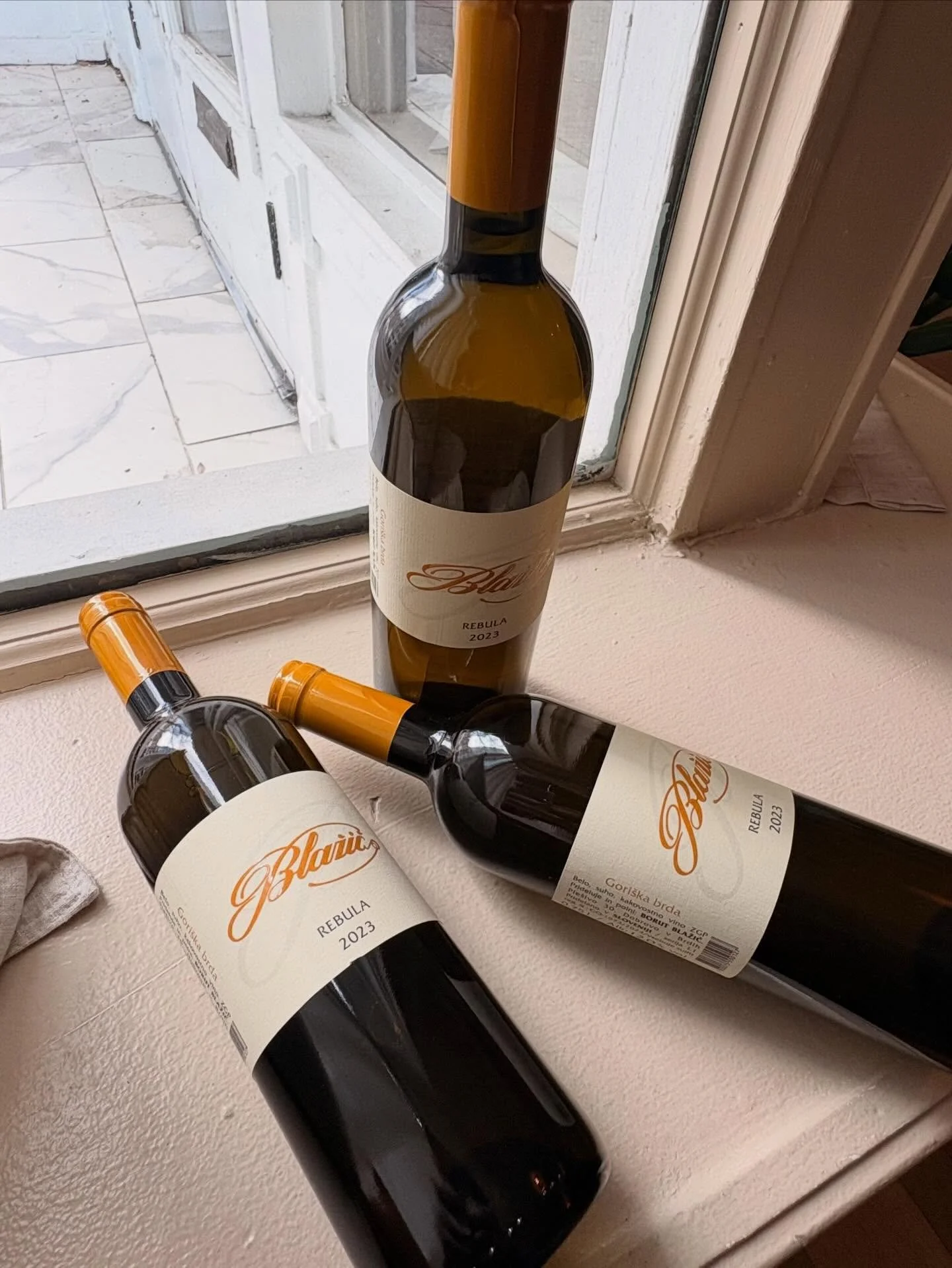 New to the BY THE GLASS LIST!!! @vinablazic 100% REBULA, HAND PICKED GRAPES, SPONTANEOUS FERMENTATION ON SKINS FOR 5 DAYS!!! What more could you want! We are open today from 2-730pm come see what this beautiful wine is all about!