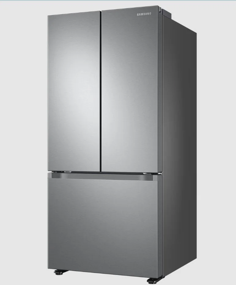 Samsung 30" French door fridge, closed.