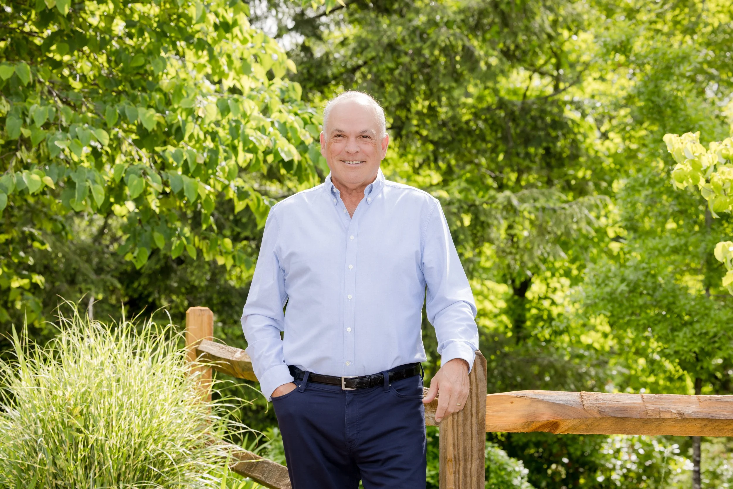 Paris Business Center - Outdoor Donor Portraits