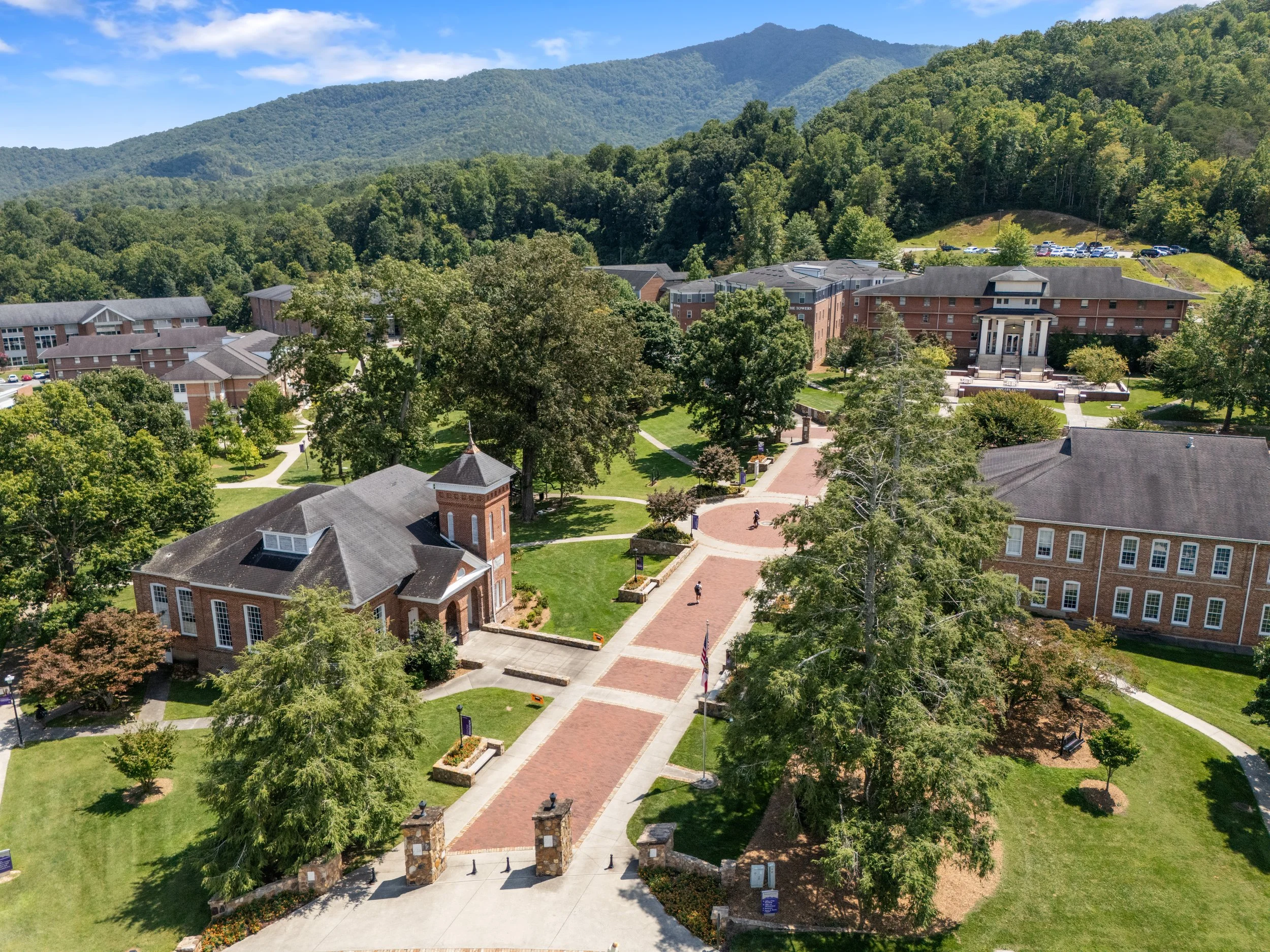 S-IMG--Young Harris College - GA-KBoyer-090225-39.jpg